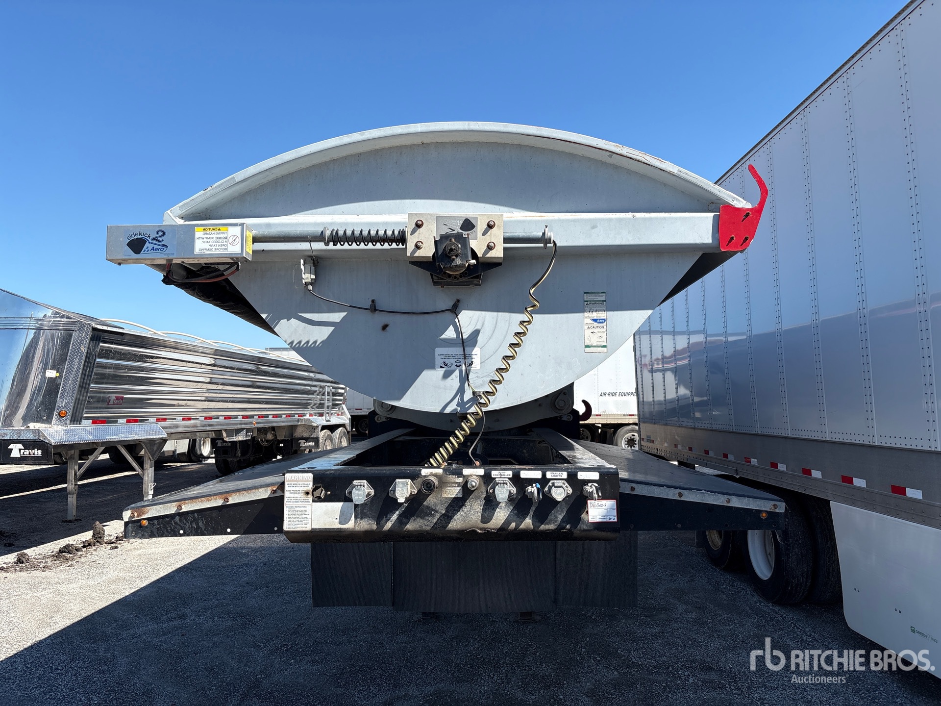 2015 SiDumpr 36 FT 8 IN T/A LEAD