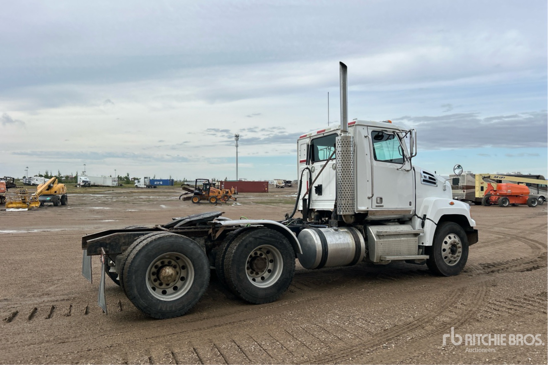 2016 Western Star 4700 SF