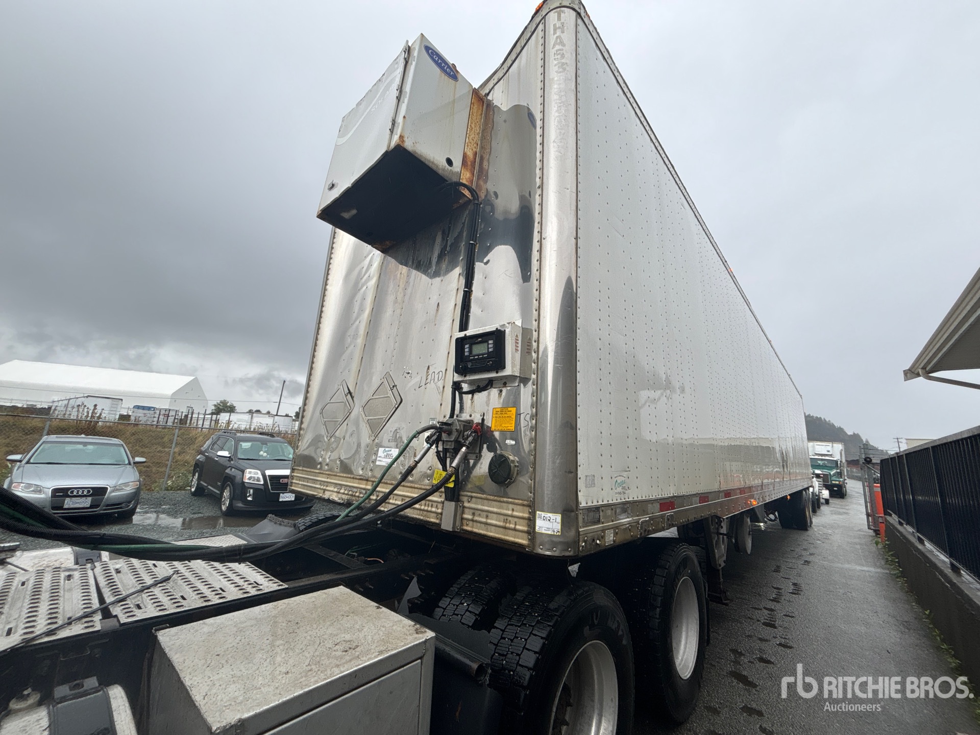 2007 Utility 53 FT X 102 IN TRI/A HEATED