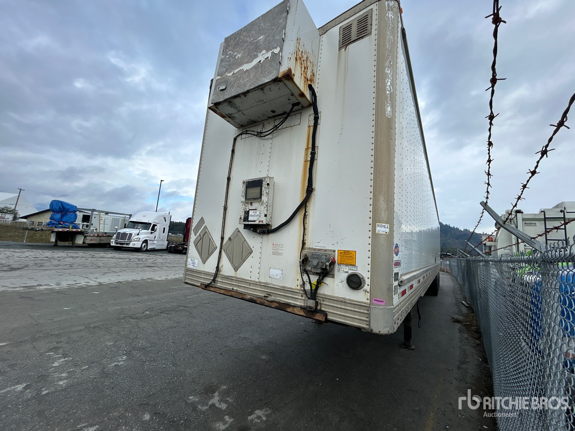 2008 Utility 53 FT TRI/A