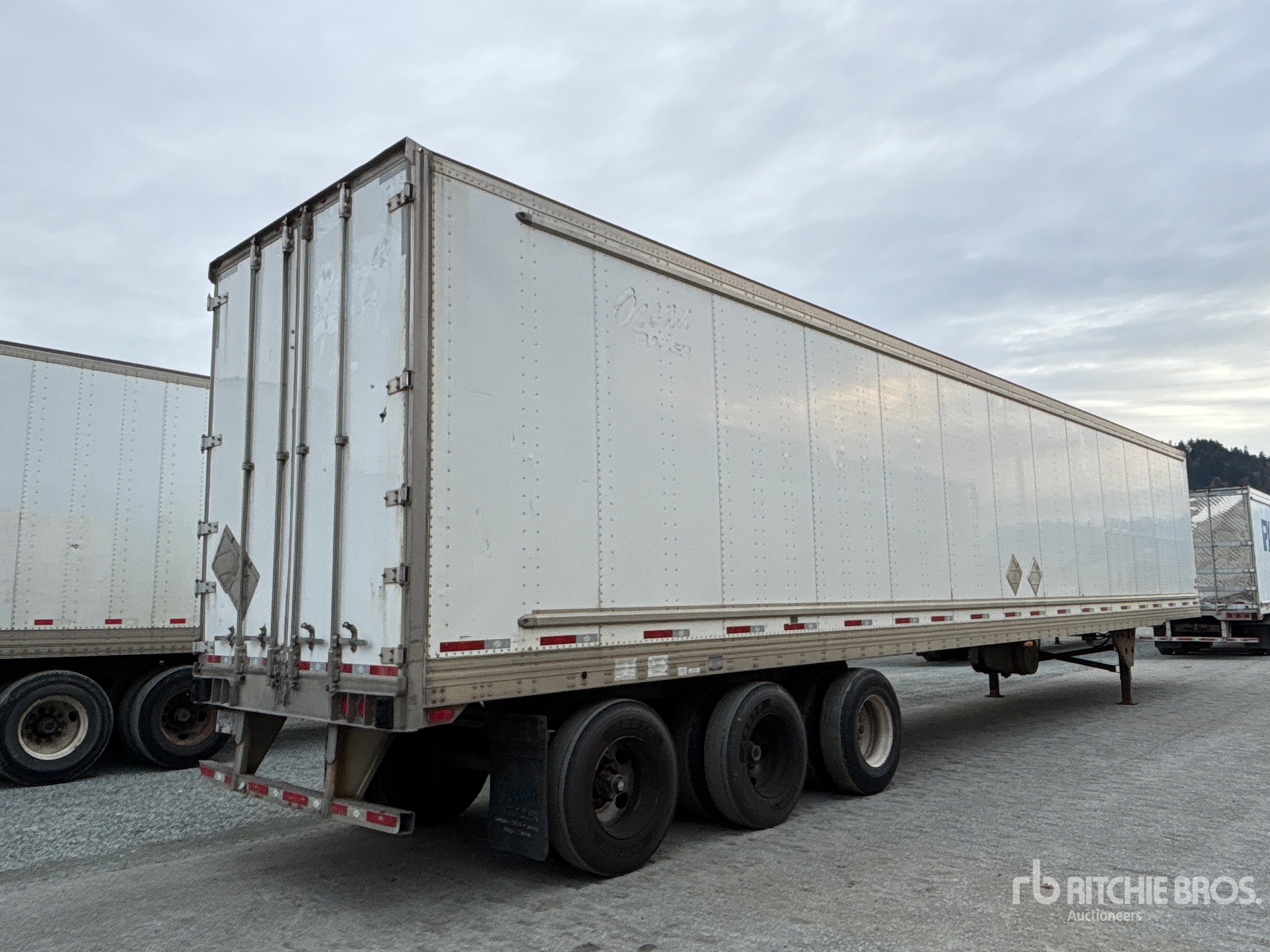 2008 Utility 53 FT TRI/A