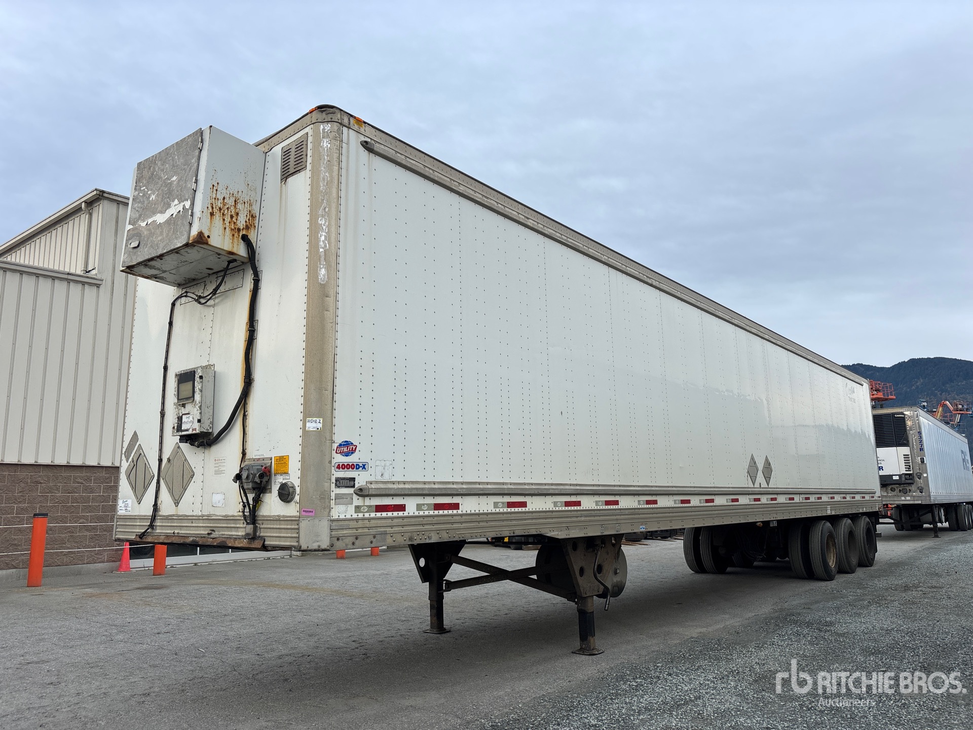 Photo of 2008 Utility 53 ft Tri/A
