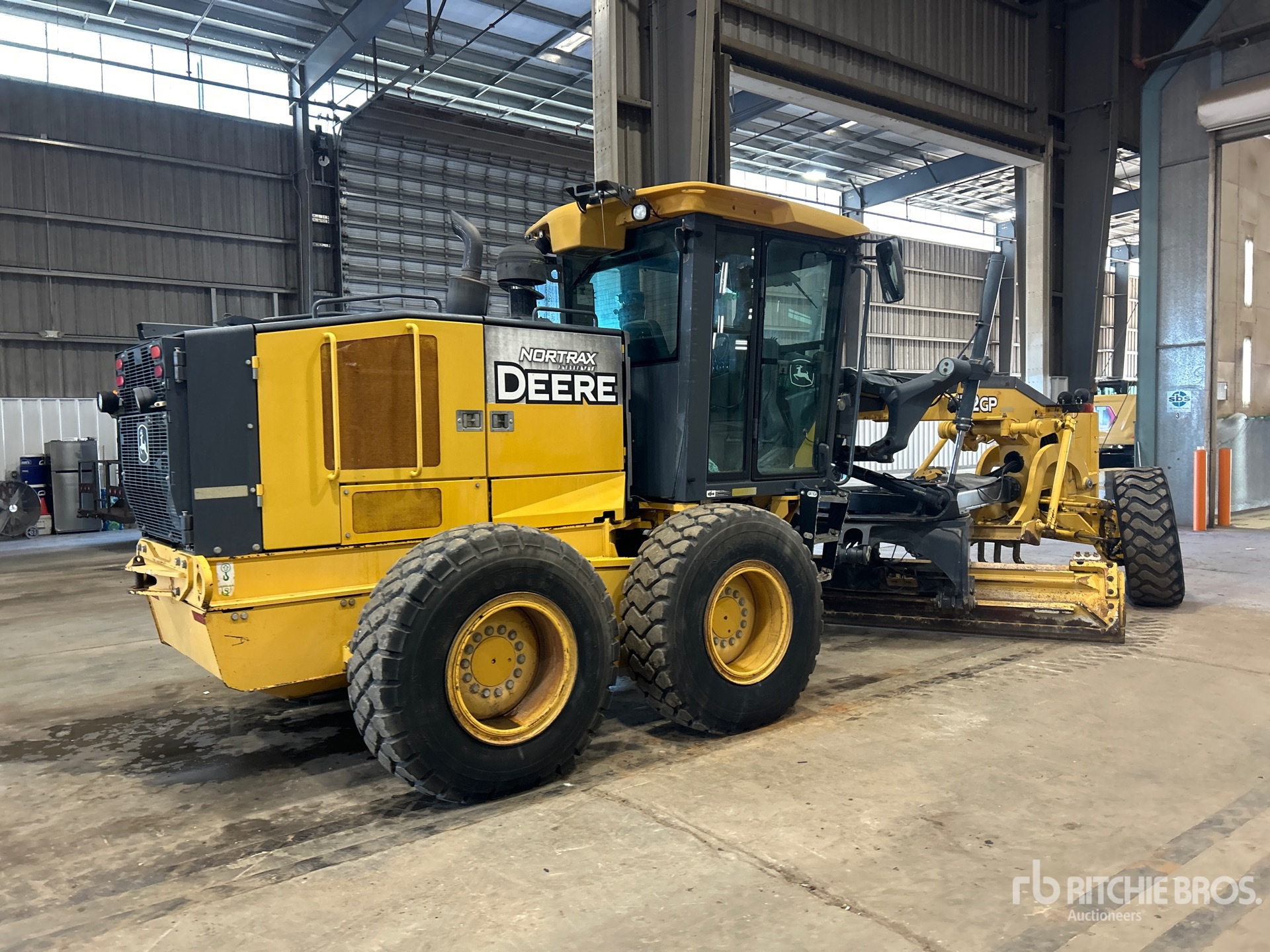 2010 John Deere 672GP