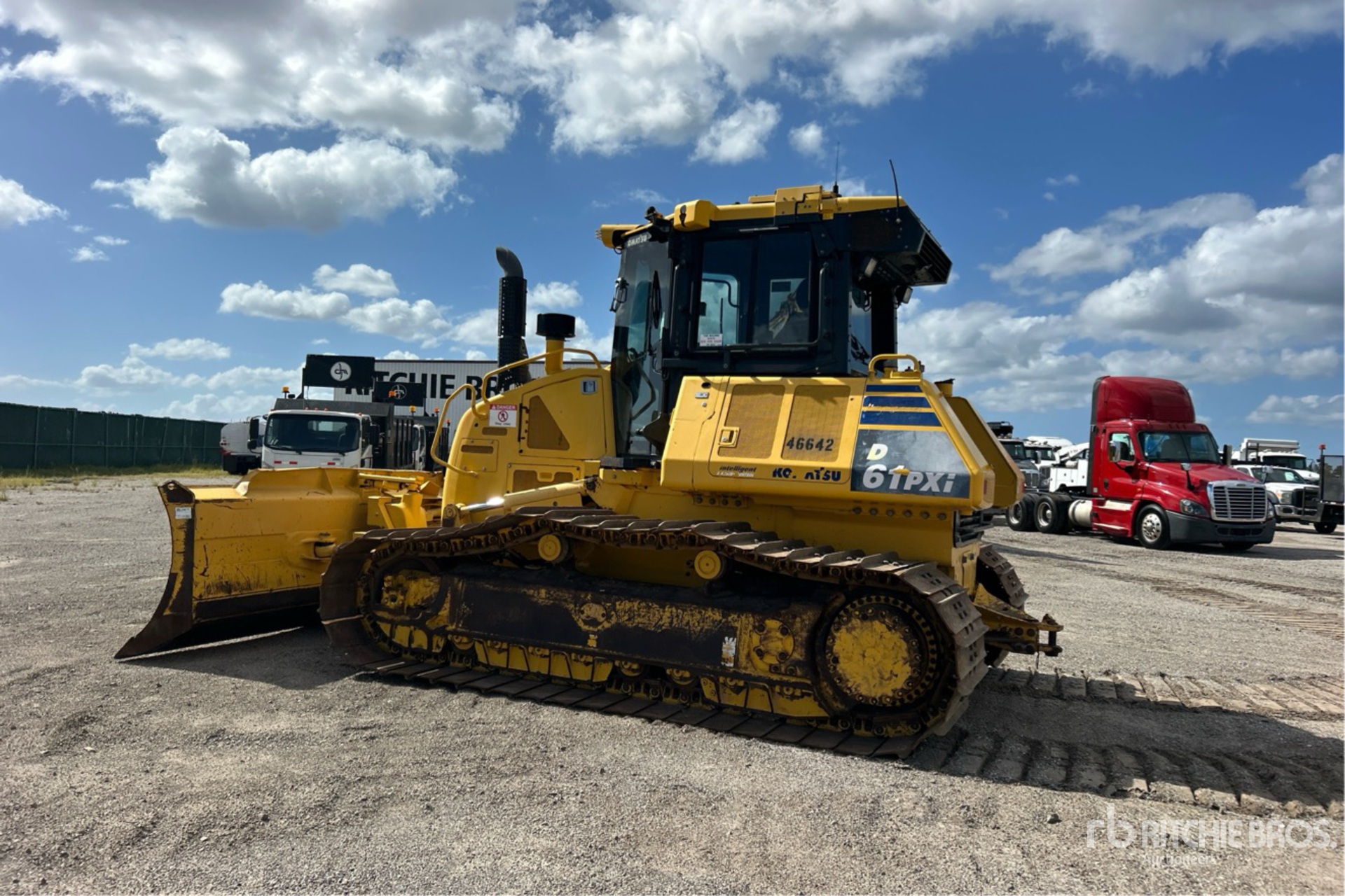 2020 Komatsu D61PXI-24