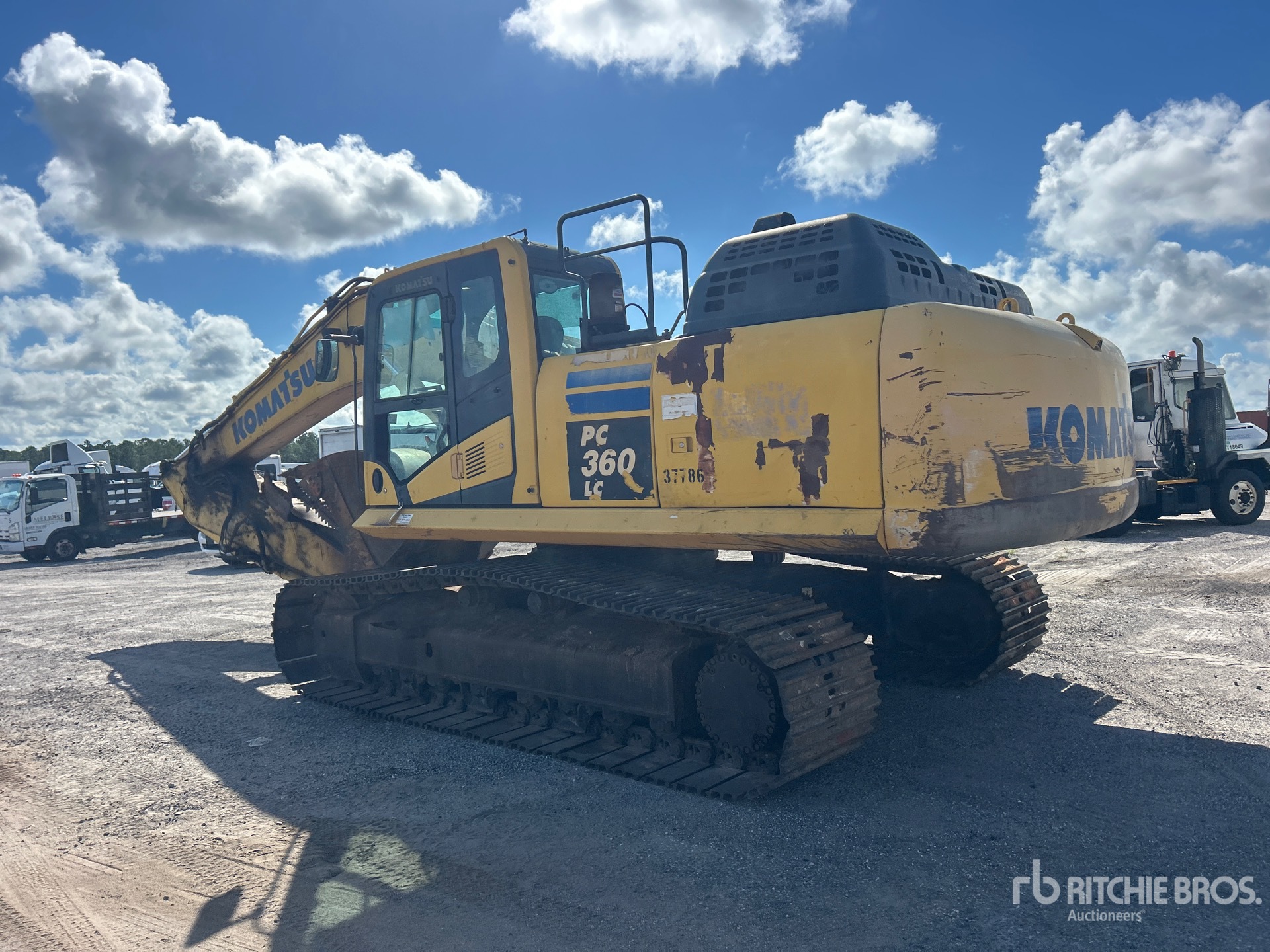 2016 Komatsu PC360LC-11