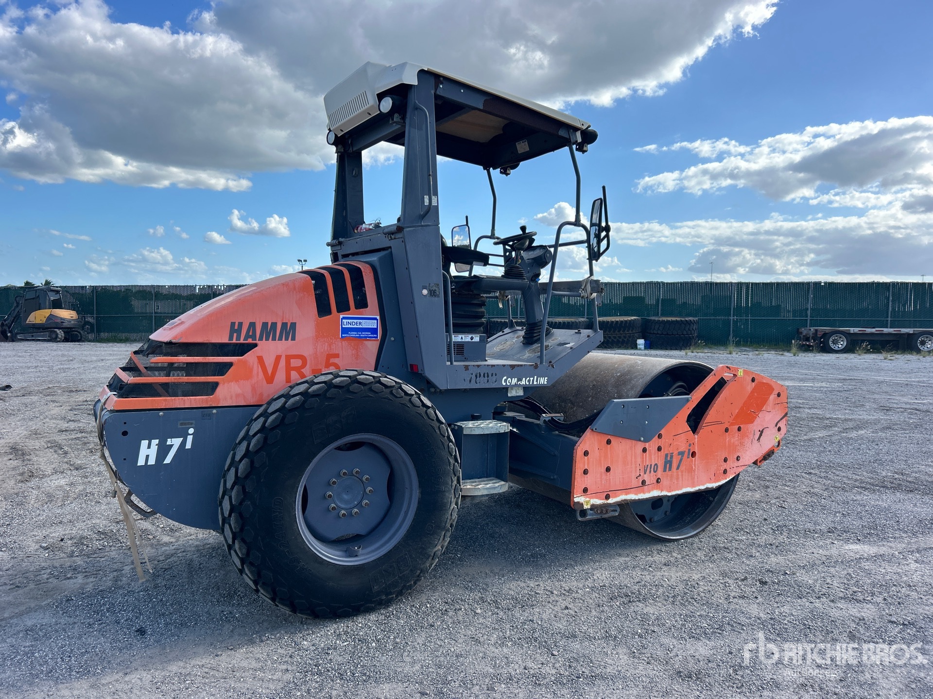2015 Hamm H 7I VIO