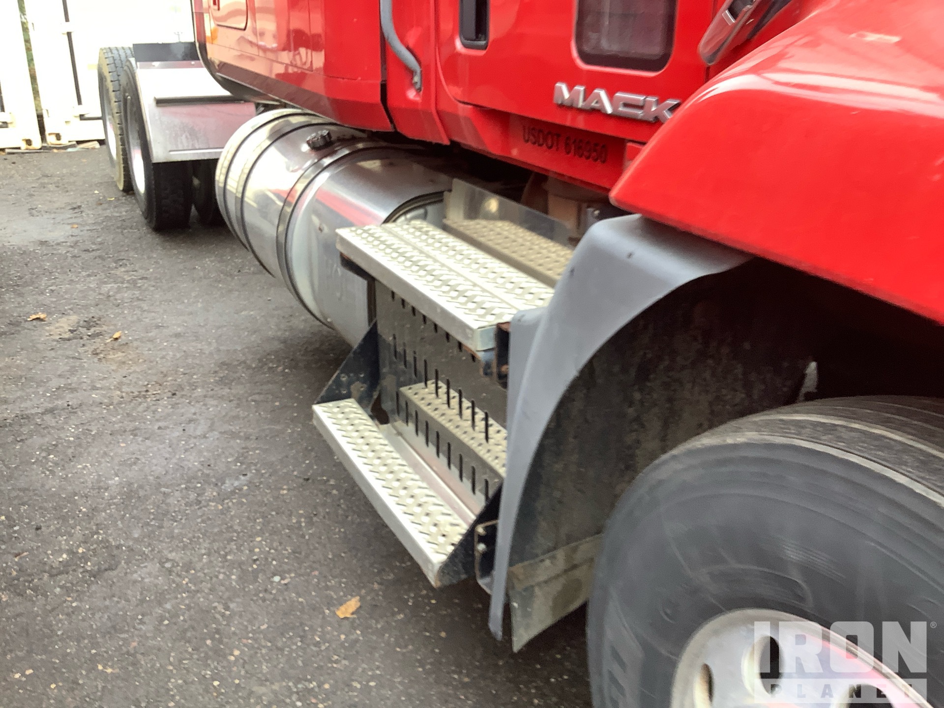 2012 Mack CXU613