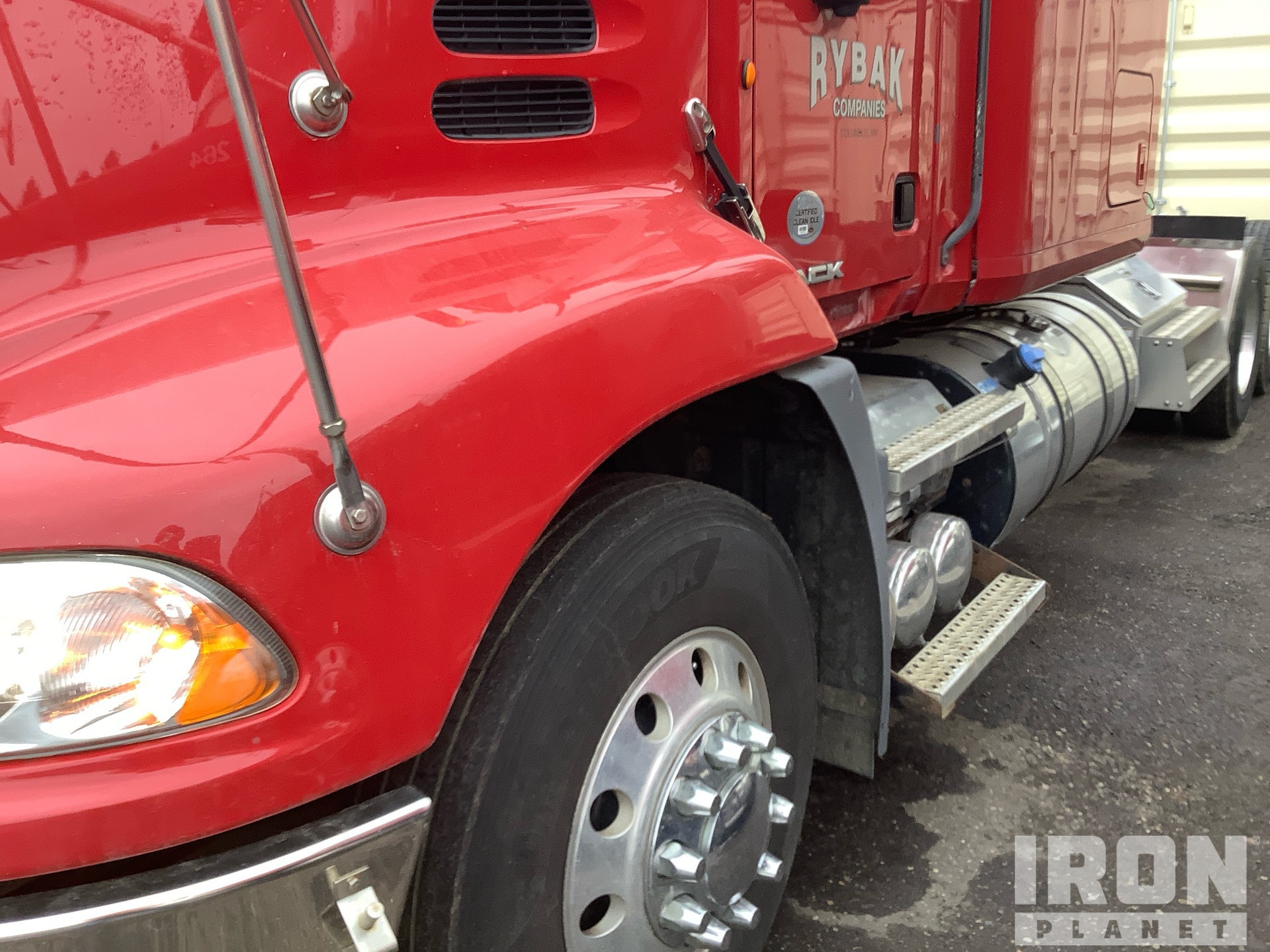 2012 Mack CXU613