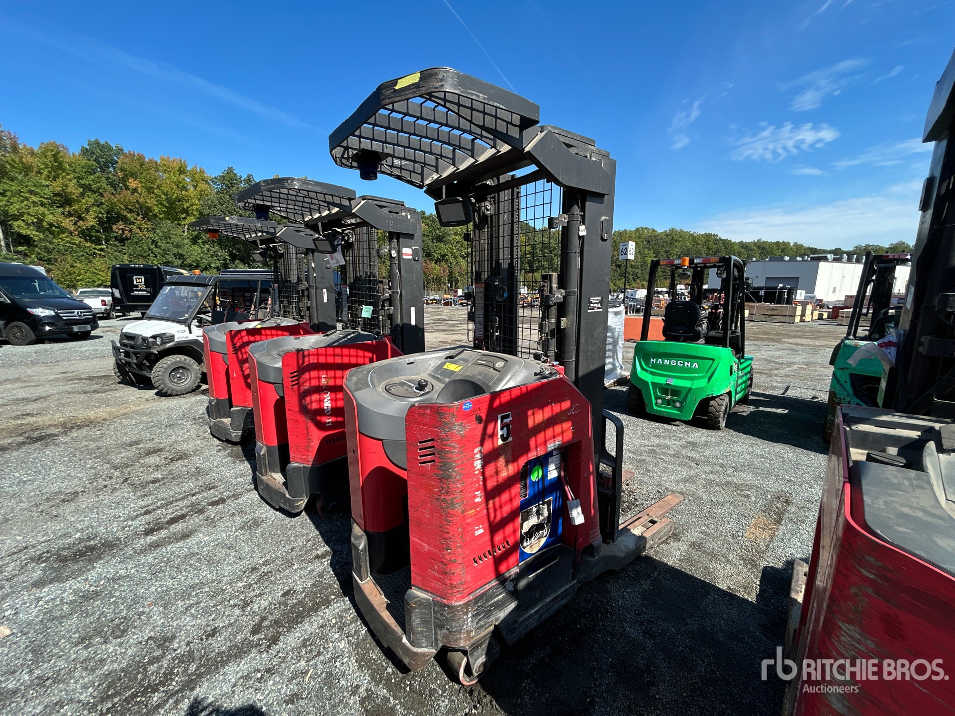 2019 Raymond 7300