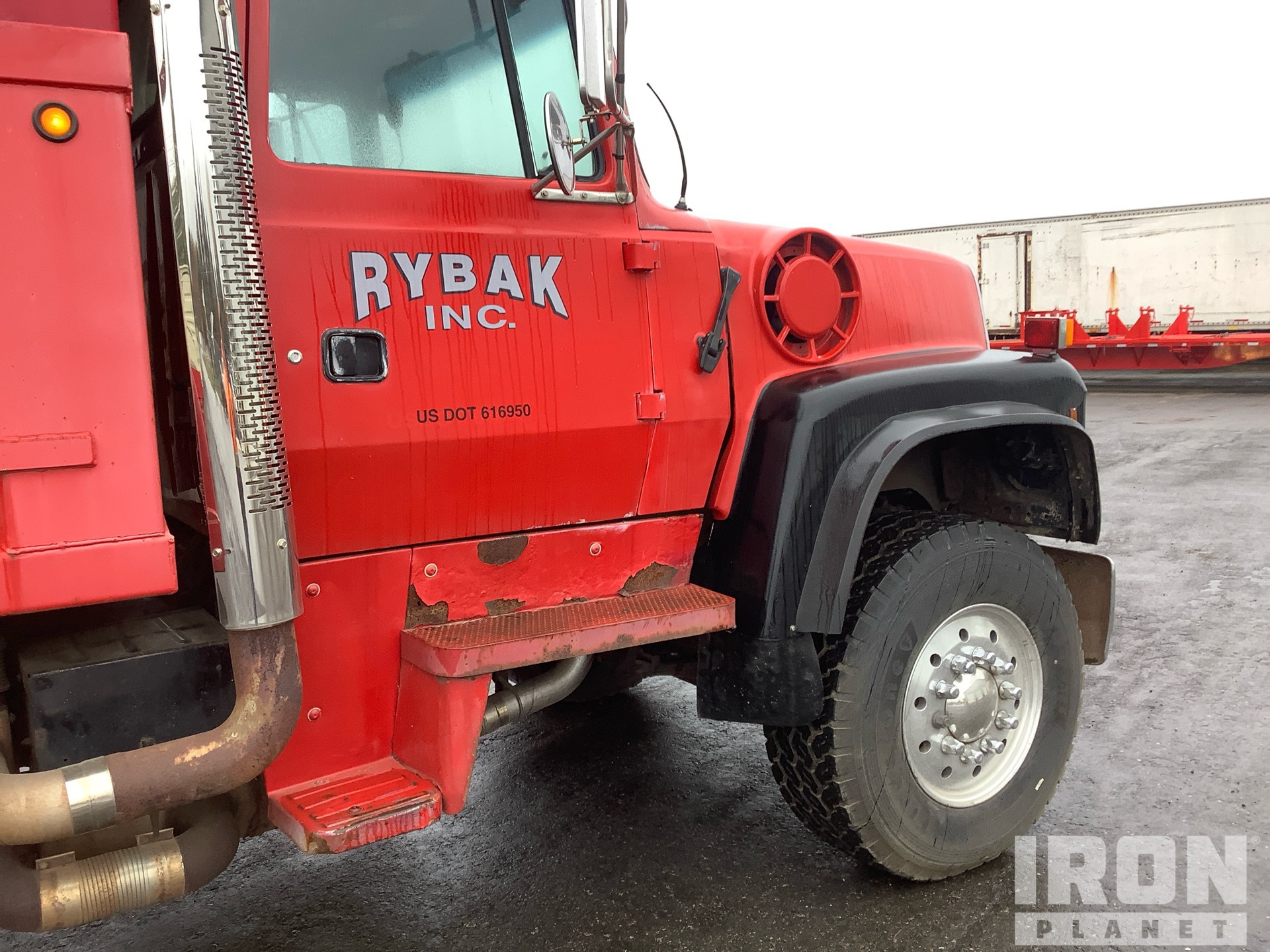 1997 Ford LT9000