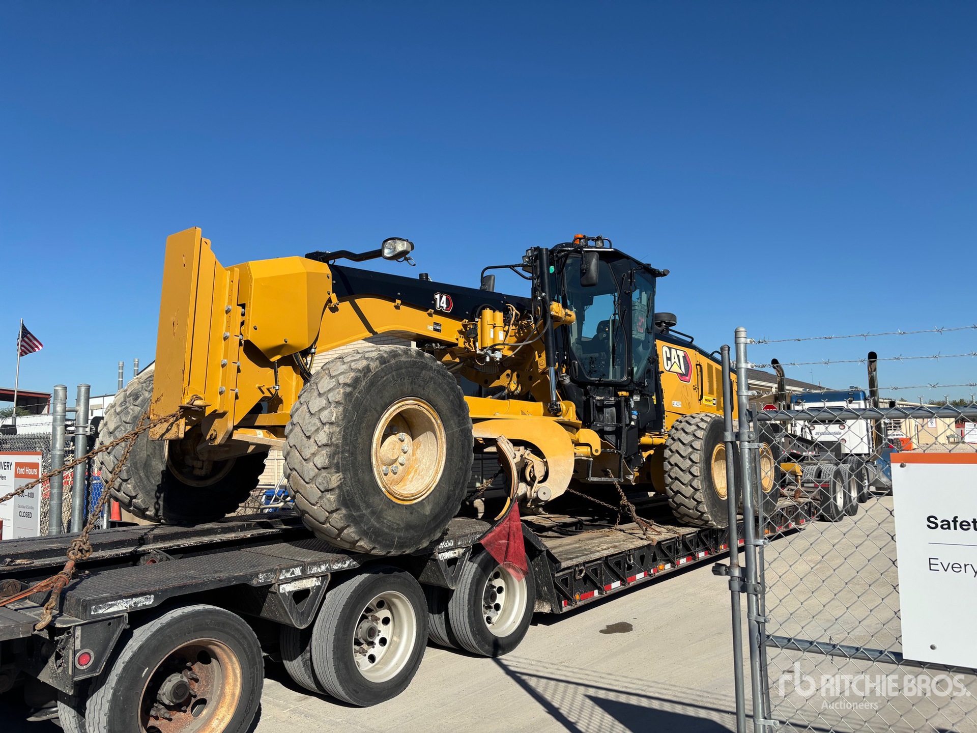 2021 Caterpillar 14