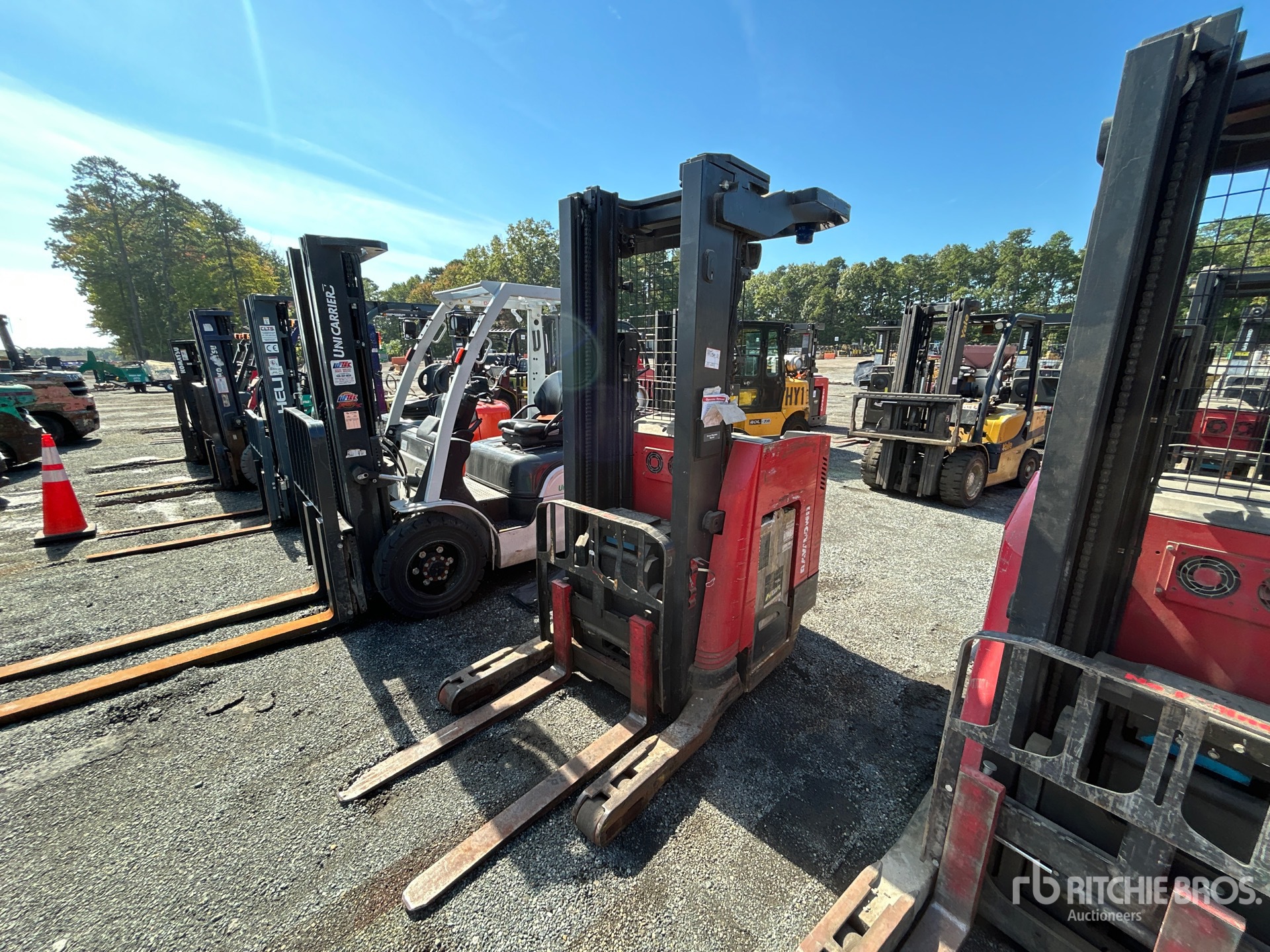Photo of 2019 Raymond 7300