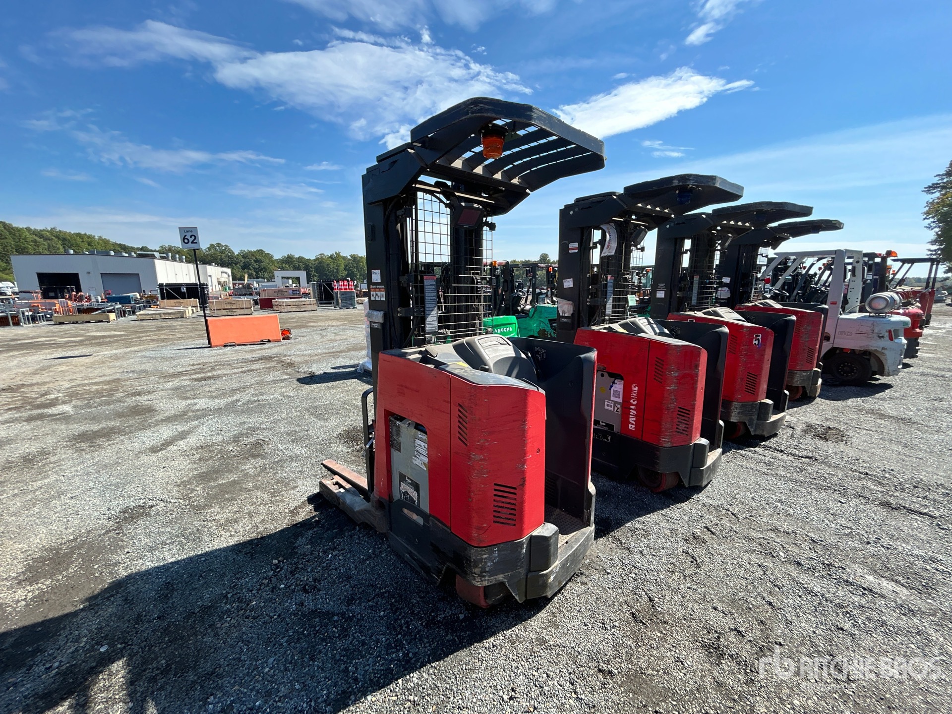2019 Raymond 7300