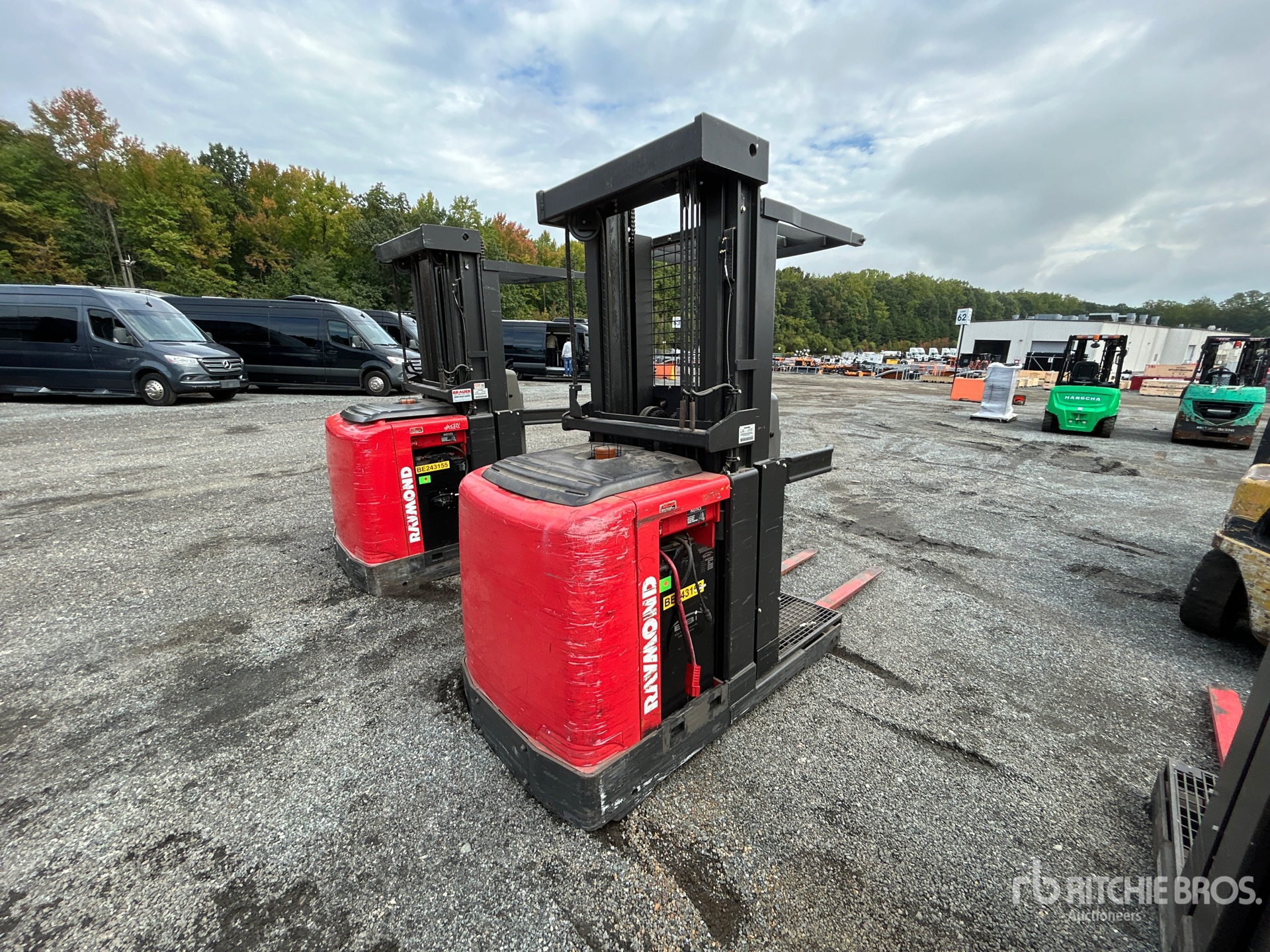 2019 Raymond 5300
