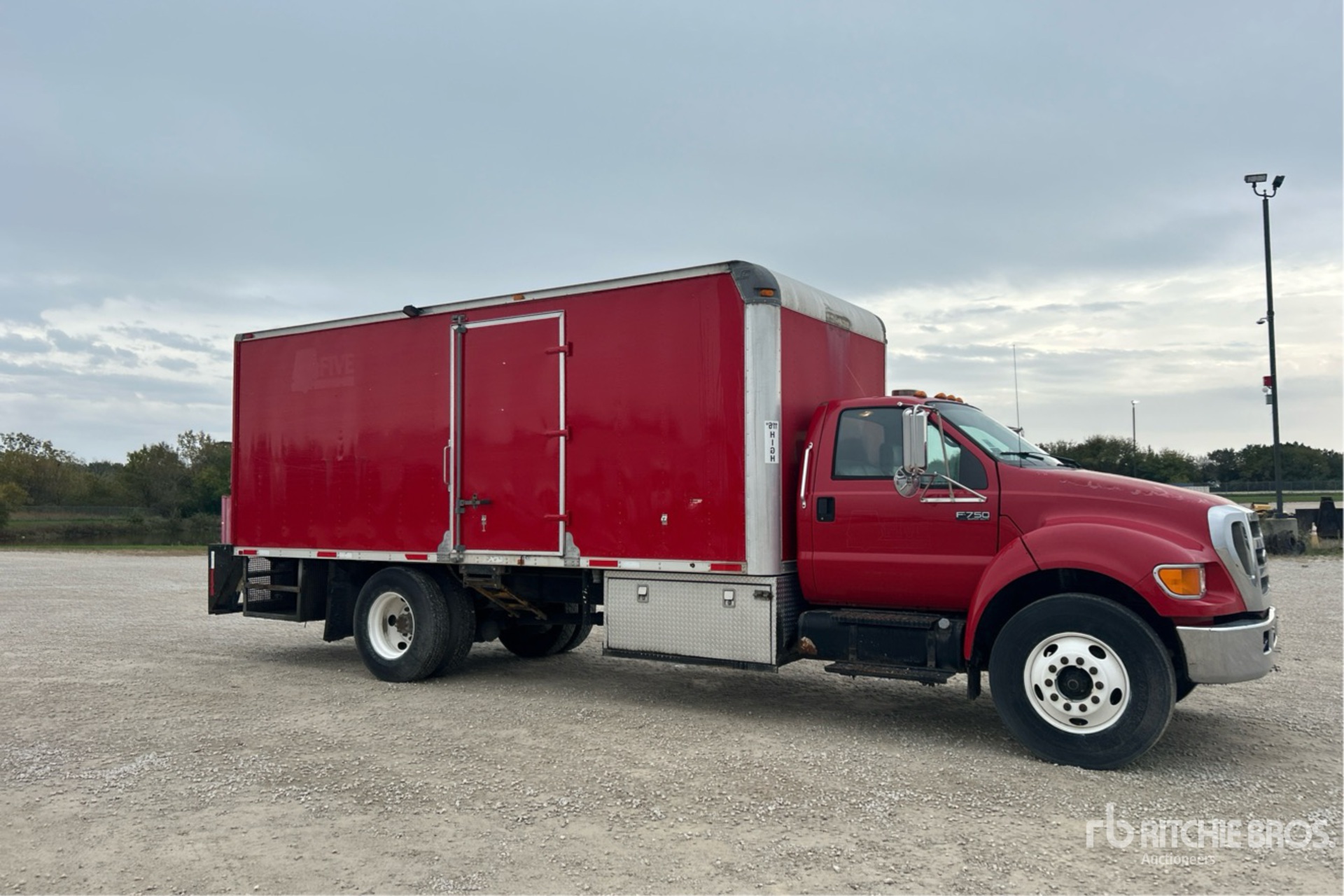 2007 Ford F-750