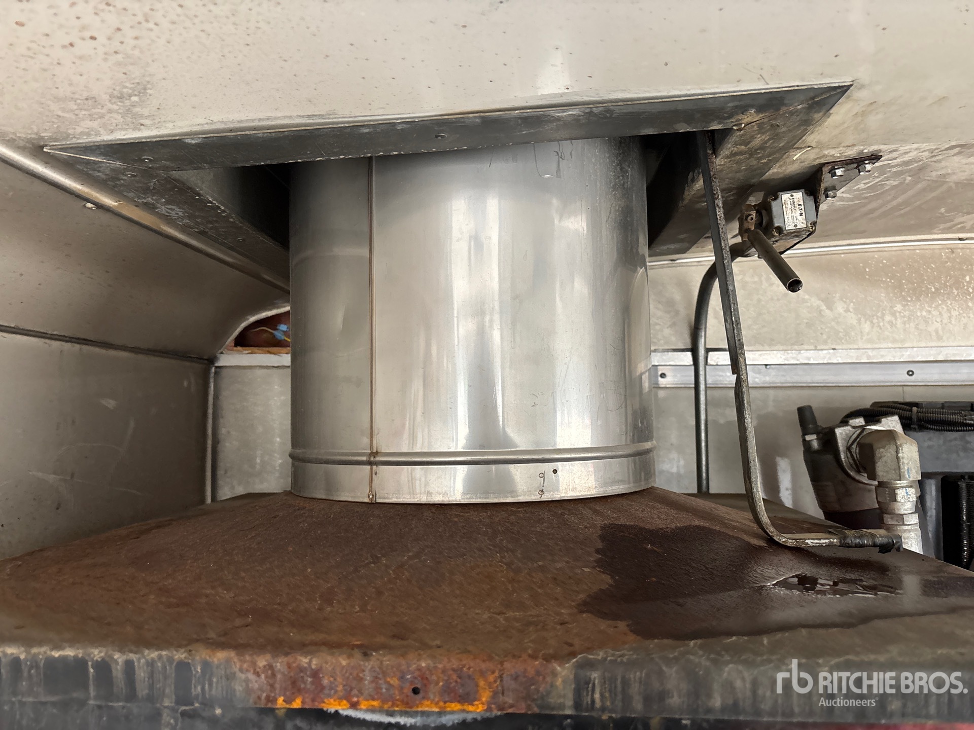 2015 Forest River 16 FT T/A BOILER/STEAMER
