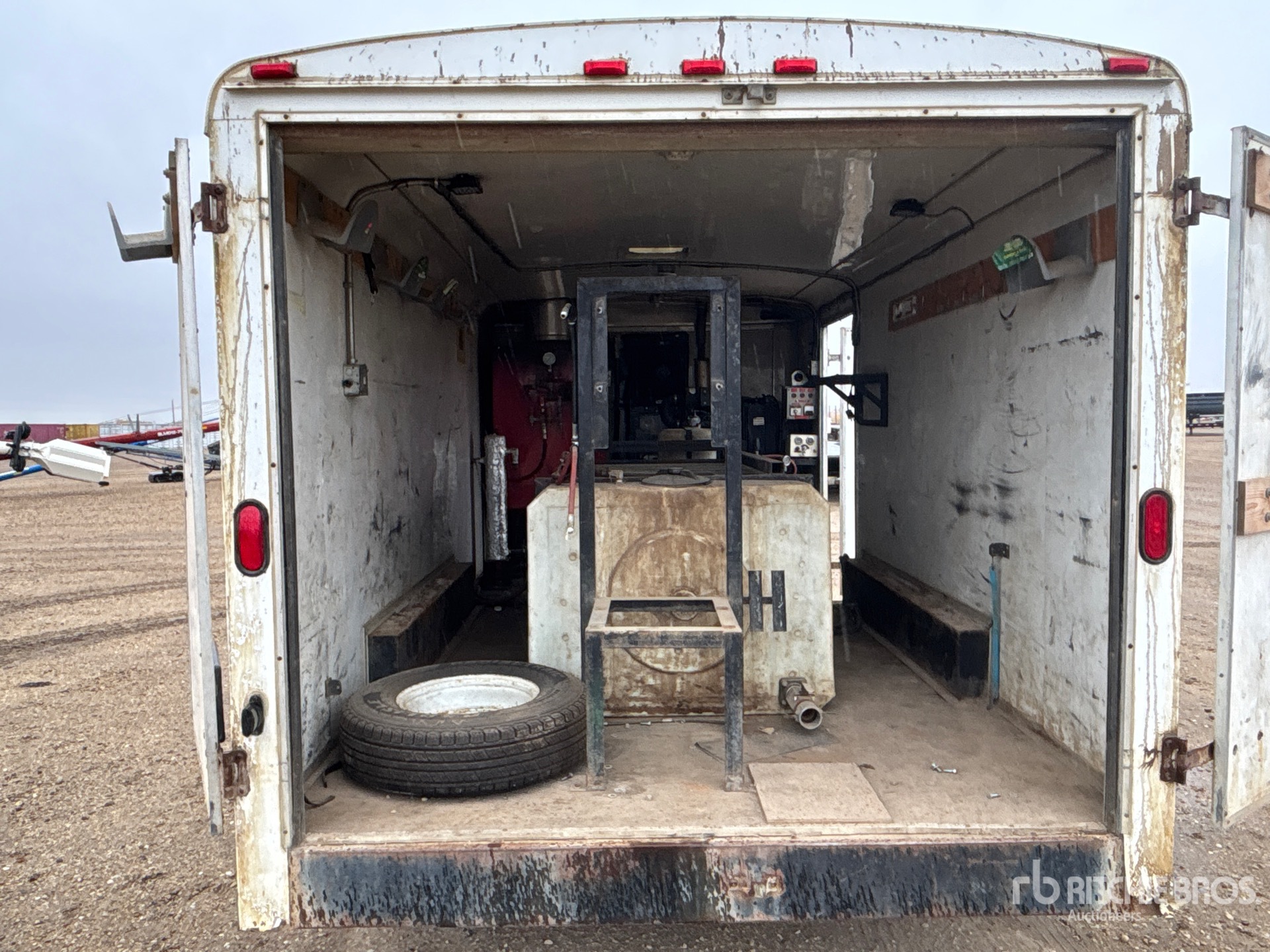 2015 Forest River 16 FT T/A BOILER/STEAMER
