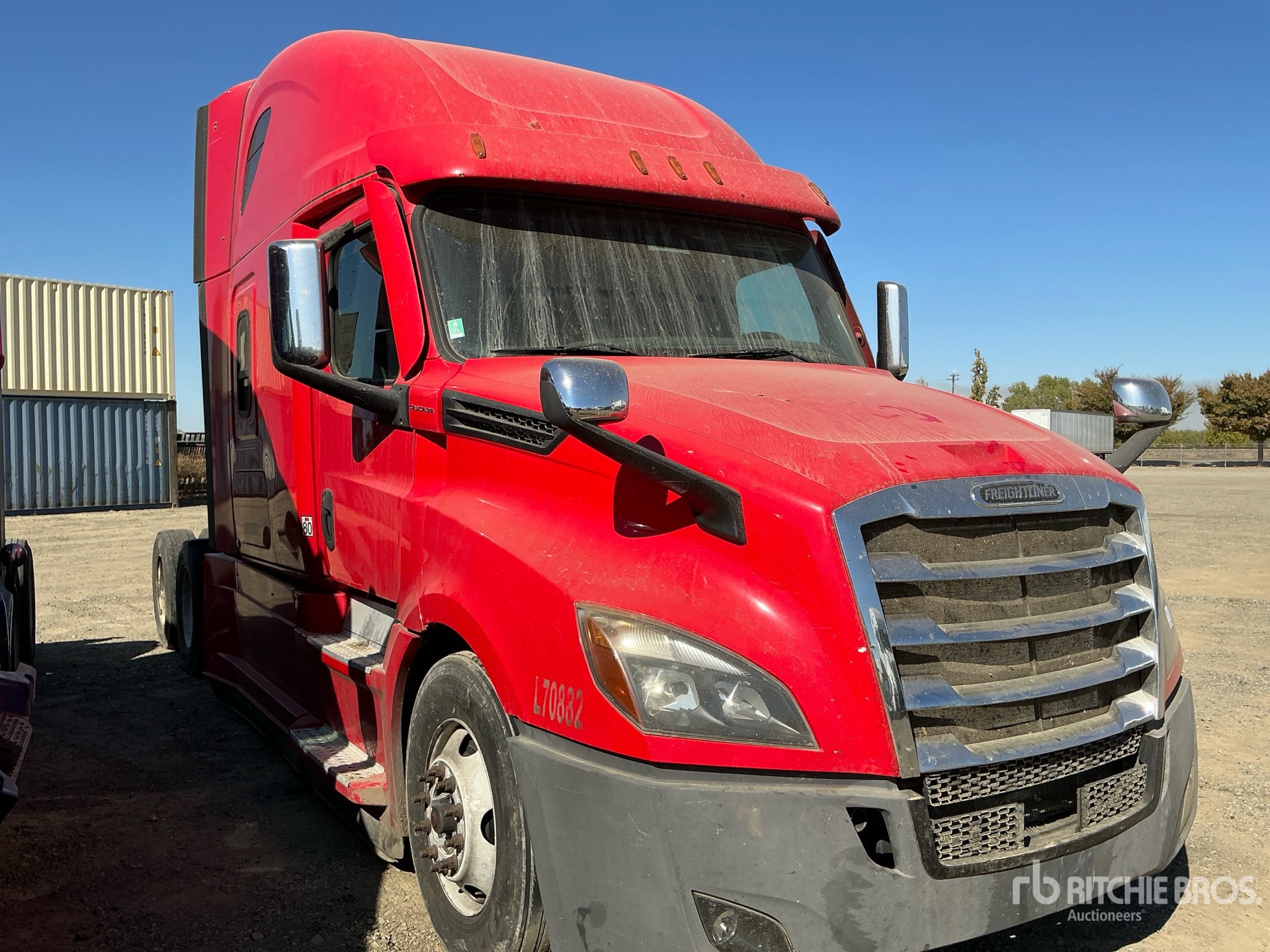 2020 Freightliner CASCADIA 126