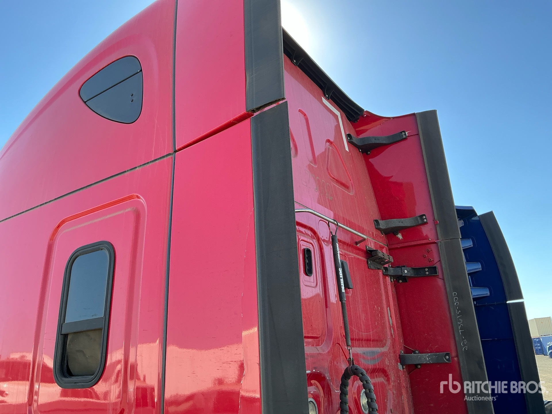 2020 Freightliner CASCADIA 126