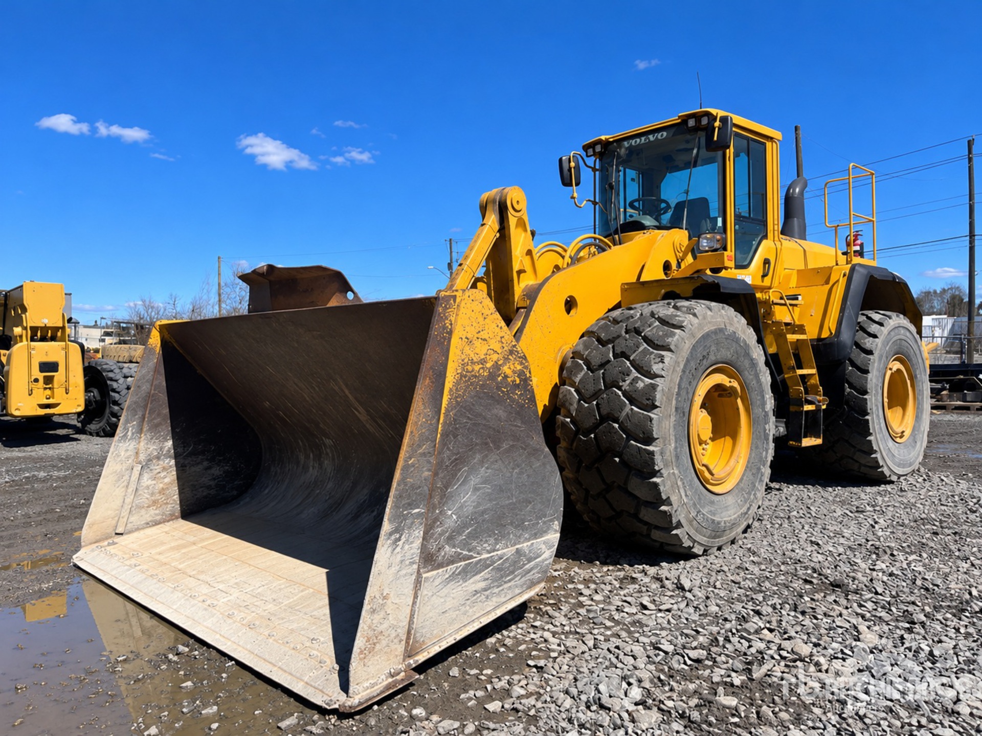Photo of 2012 Volvo L220G