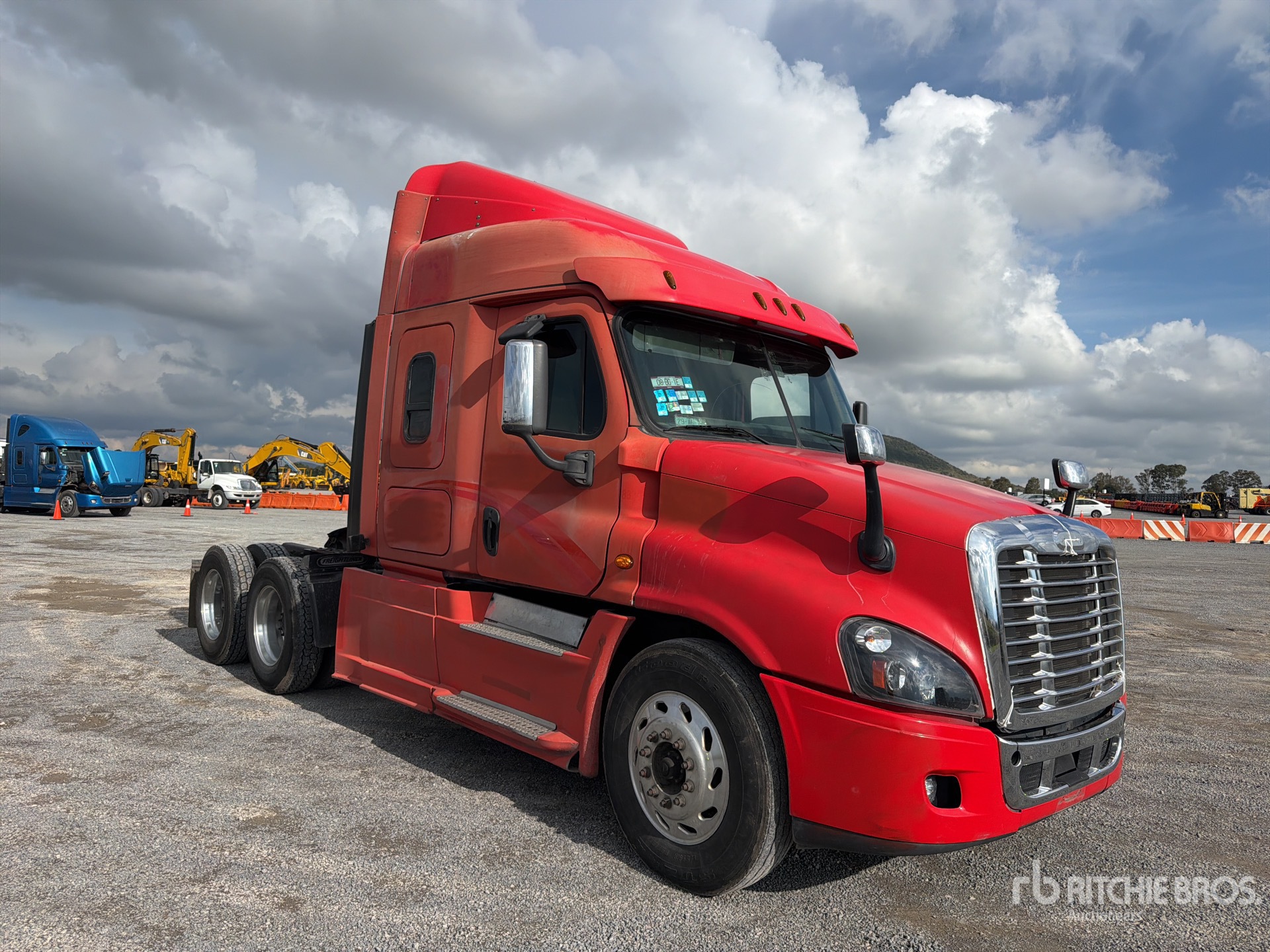 2016 Freightliner CASCADIA 125