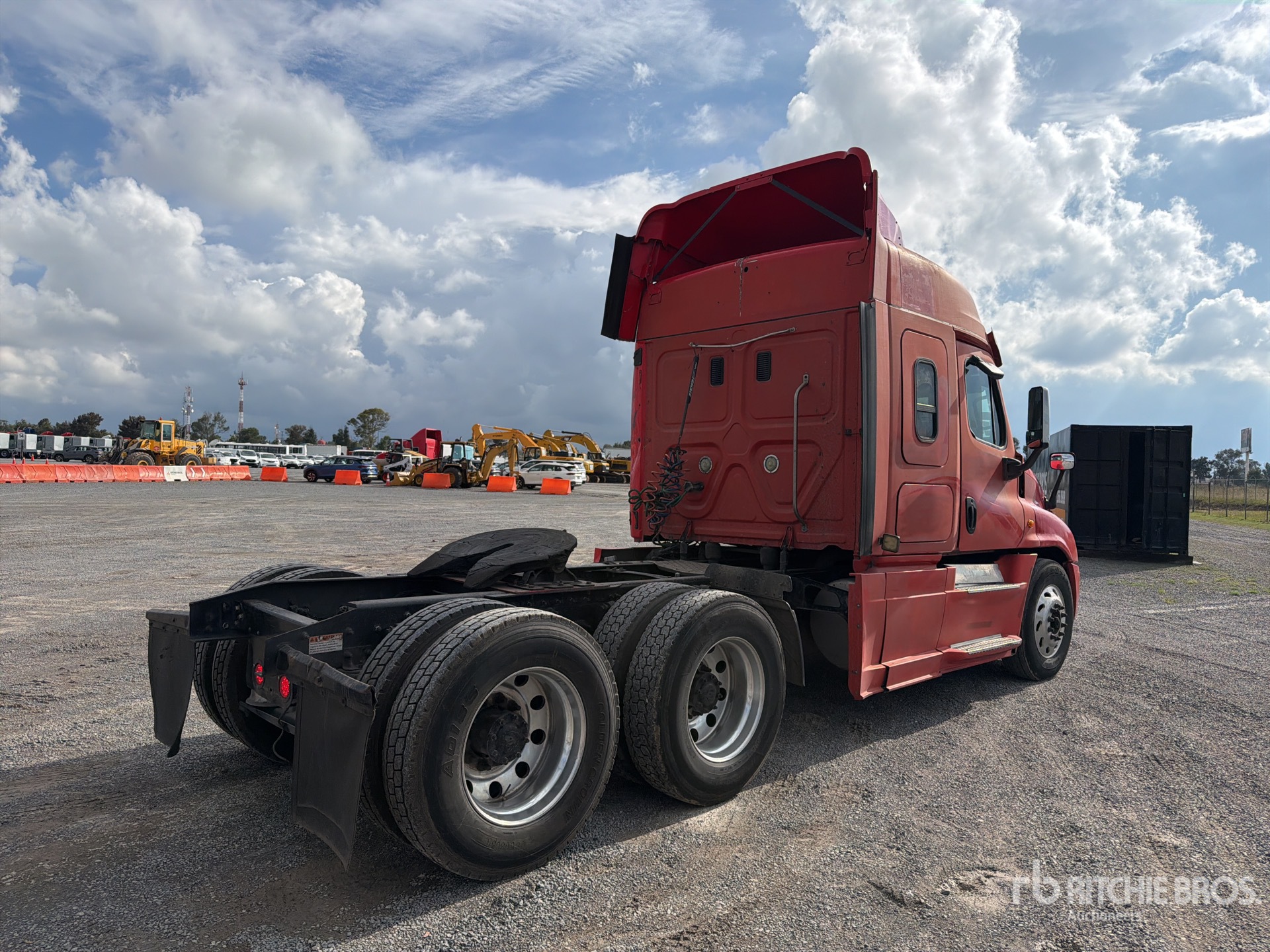 2016 Freightliner CASCADIA 125