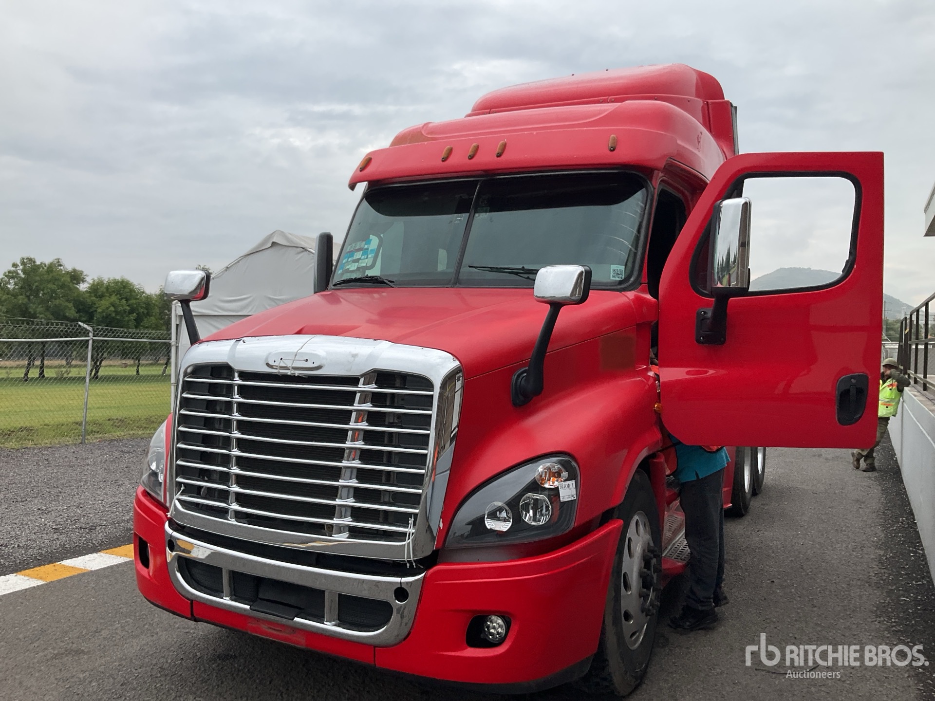 2016 Freightliner CASCADIA 125
