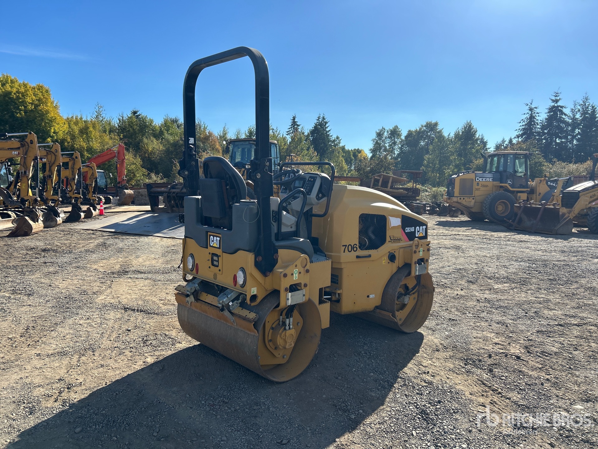 2016 Caterpillar CB24B