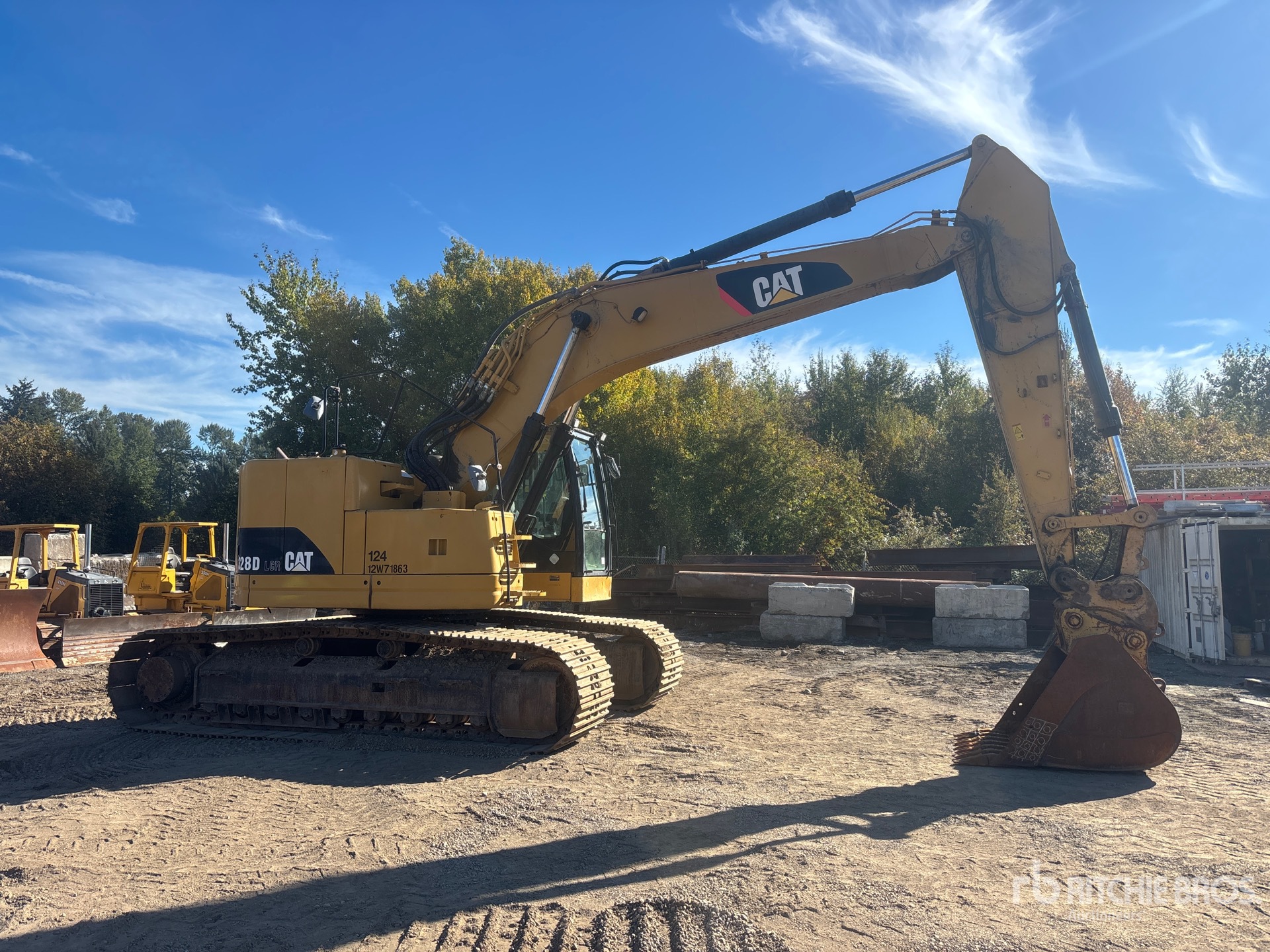 2013 Caterpillar 328D LCR