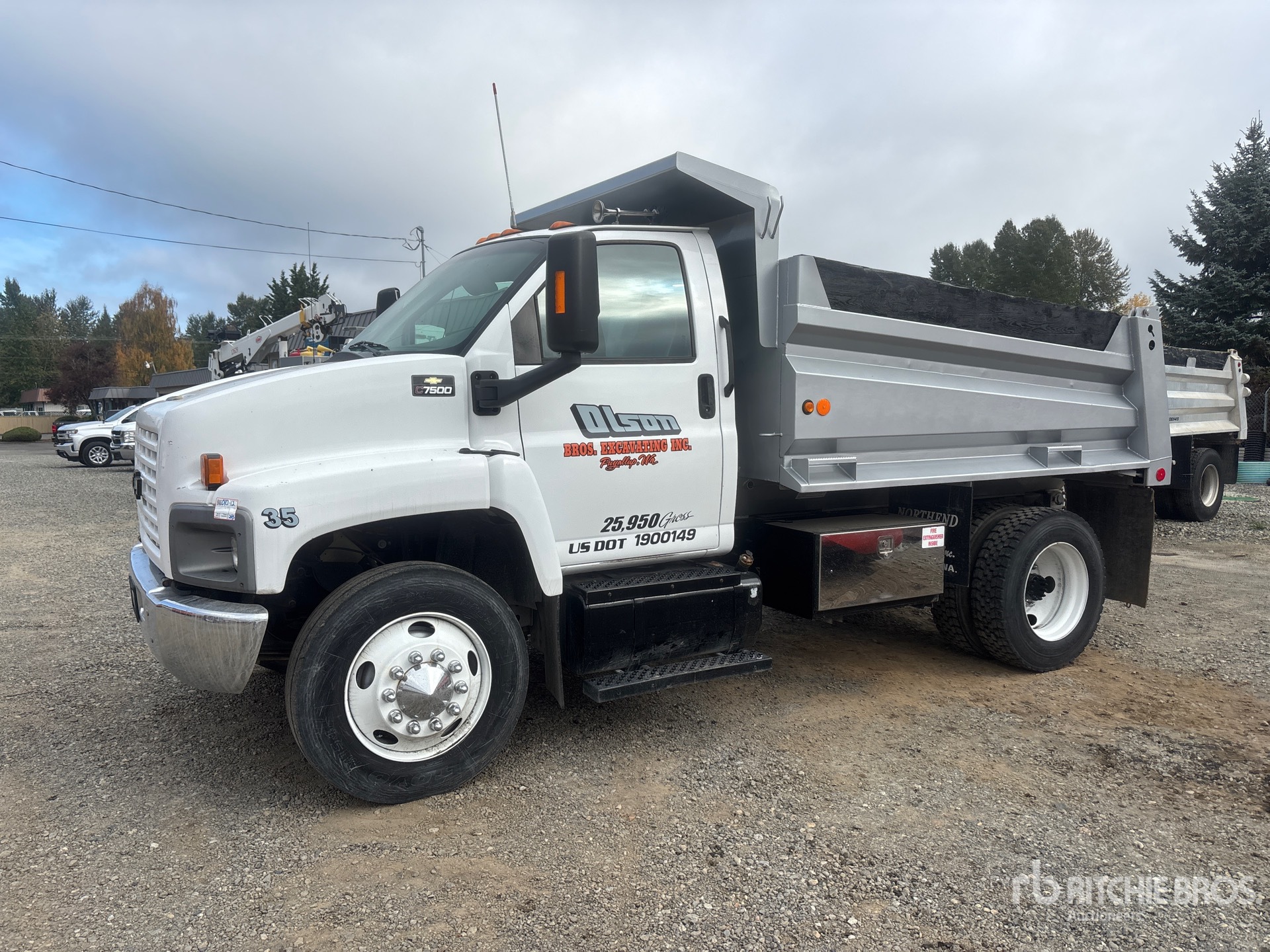 2004 Chevrolet C7500