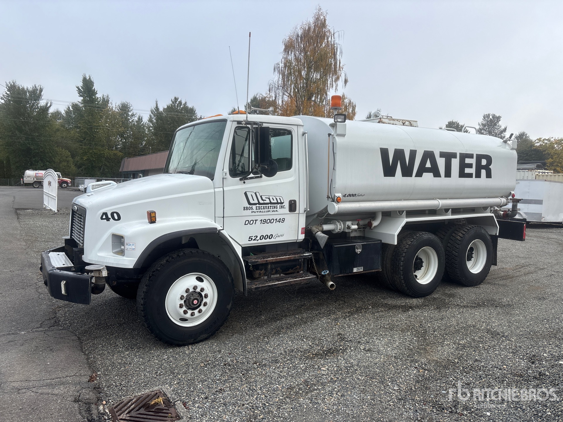 2003 Freightliner FL80