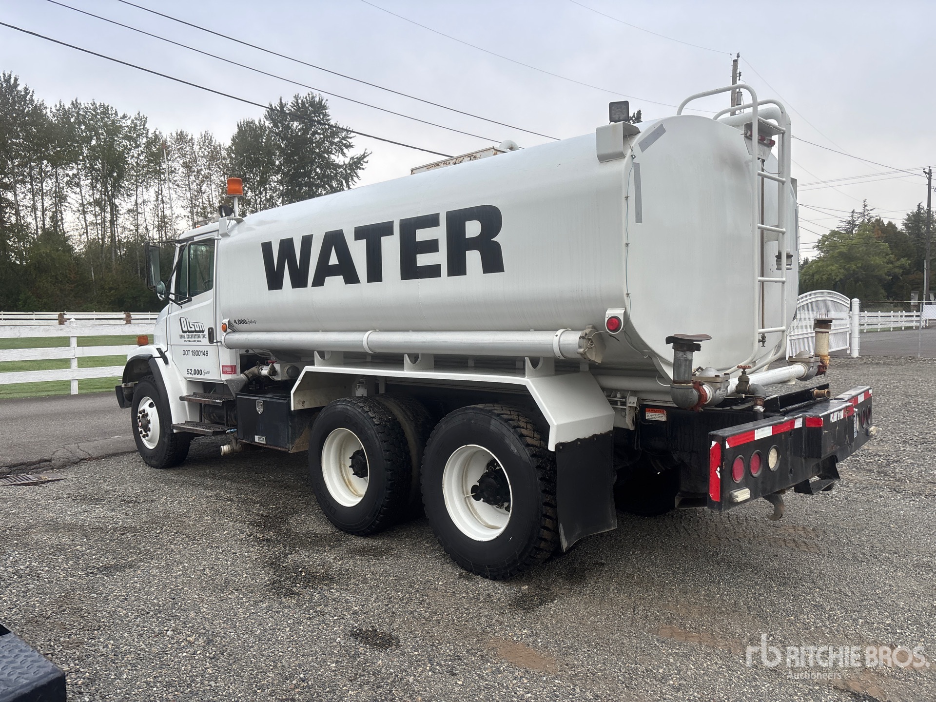 2003 Freightliner FL80