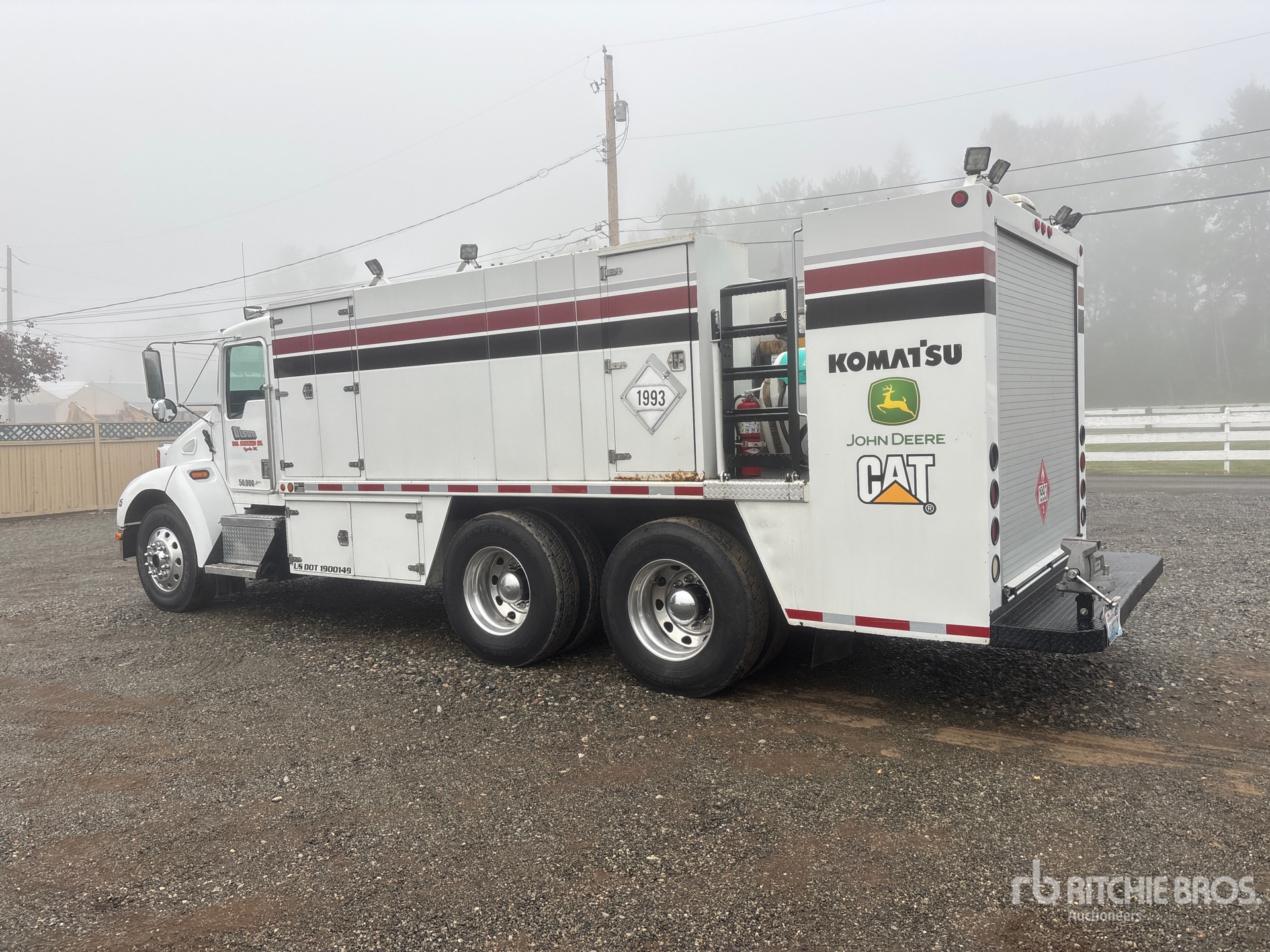 1999 Kenworth T300