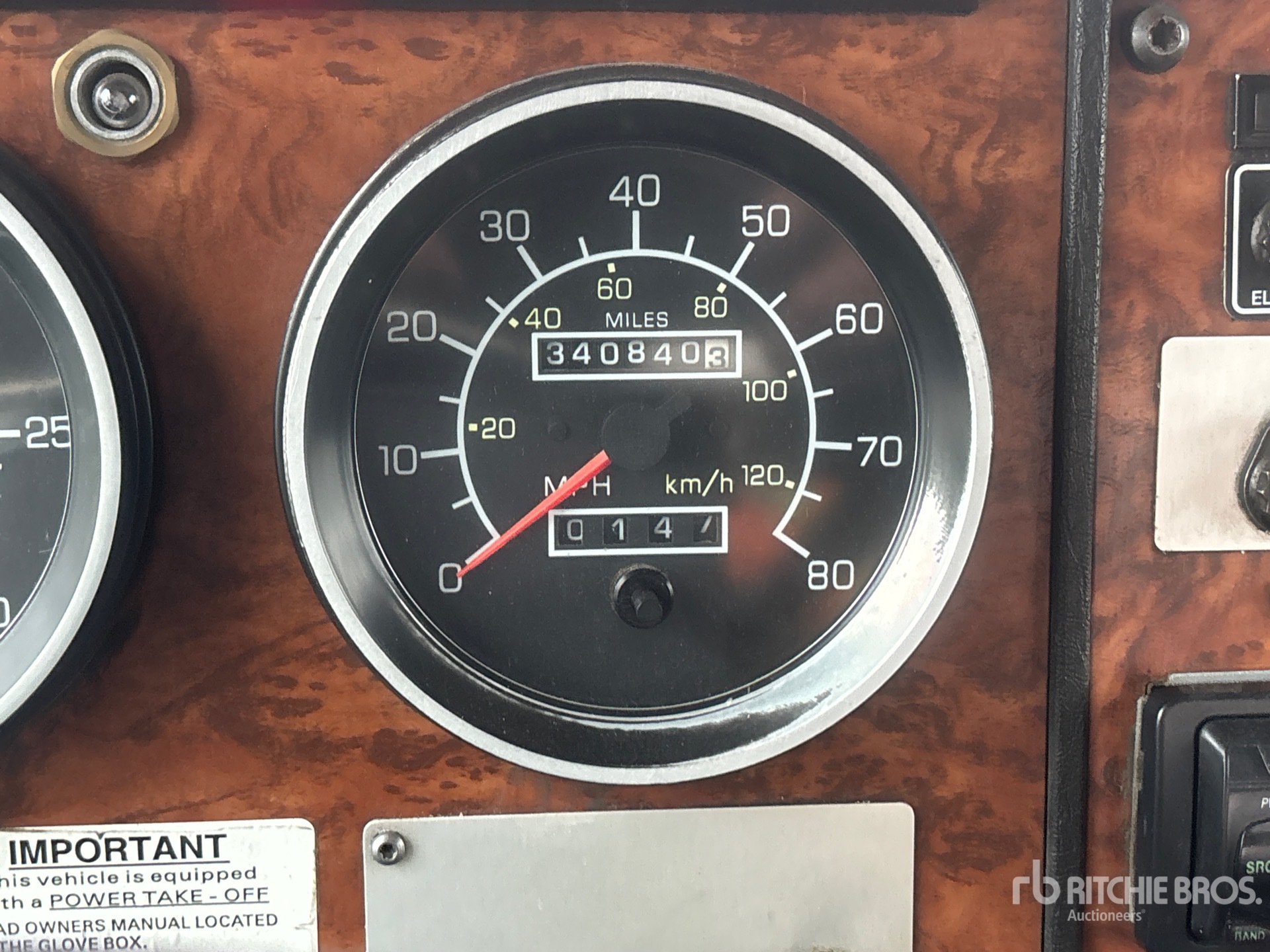 1999 Kenworth T300