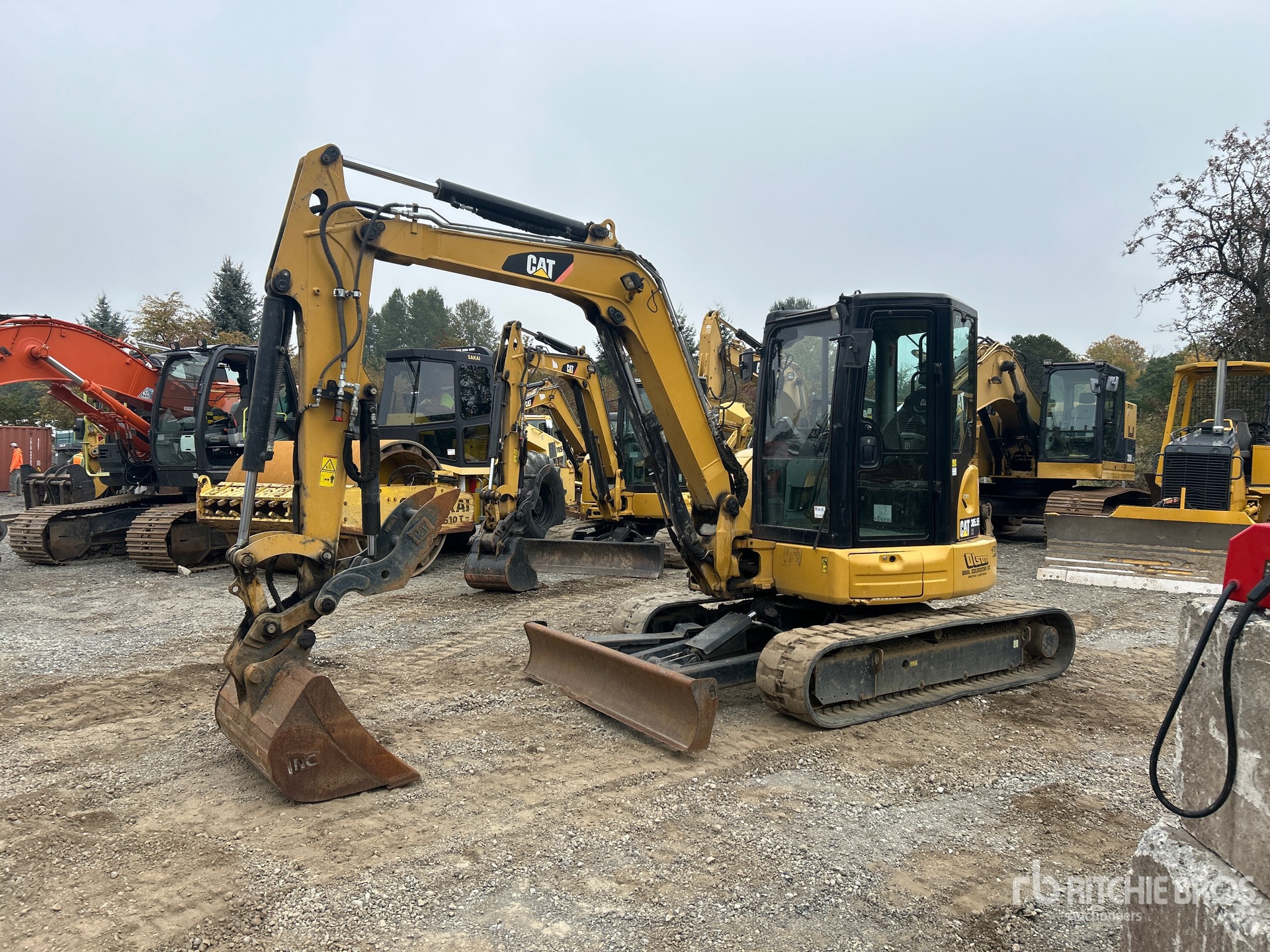 2017 Caterpillar 305.5E2 CR