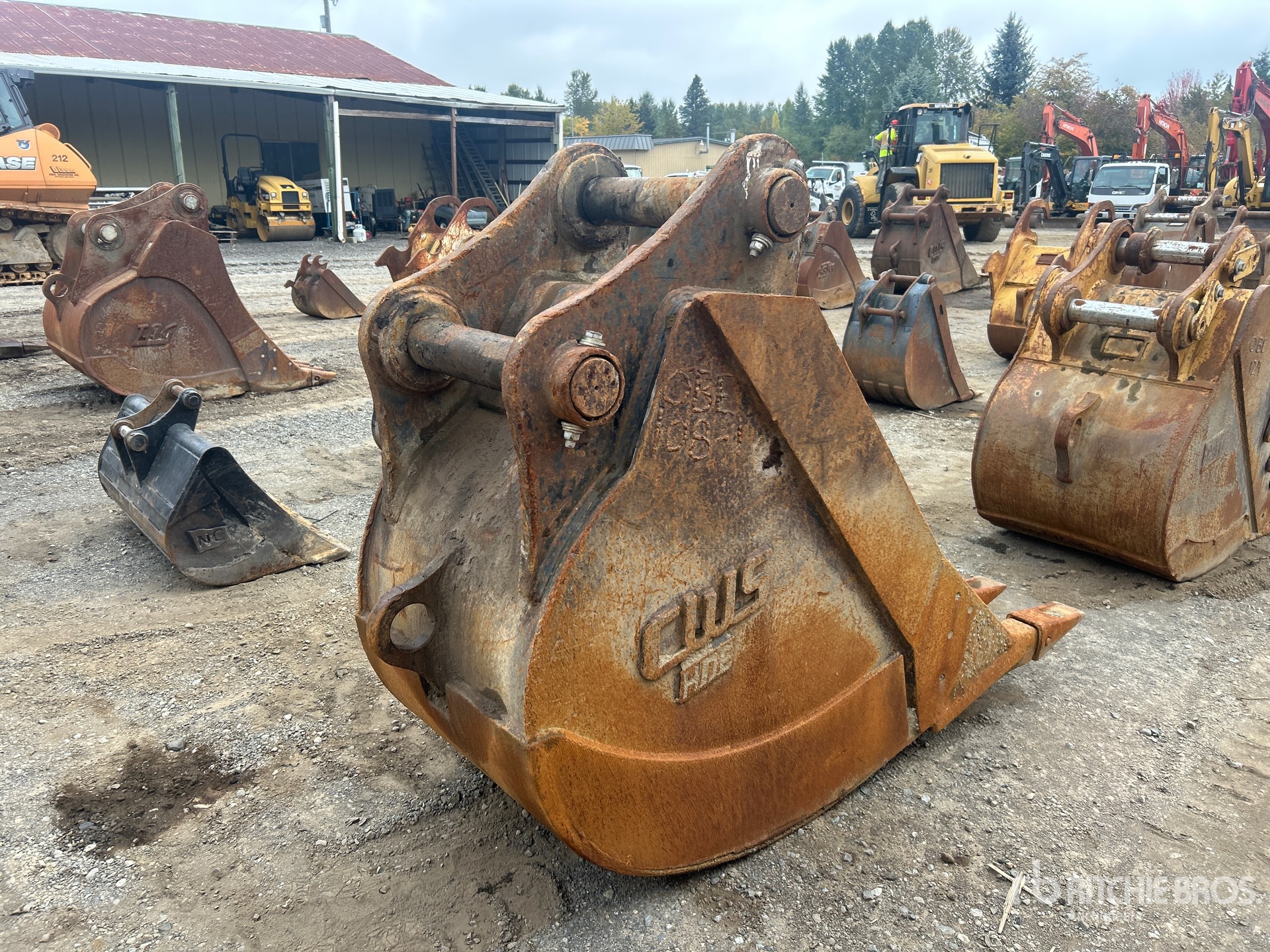CWS 36 IN DIGGING