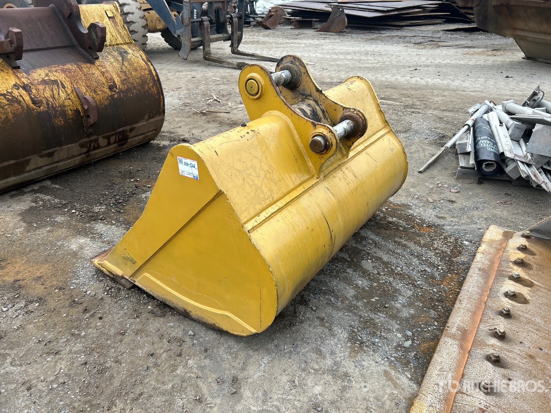 Caterpillar 60 IN CLEANUP