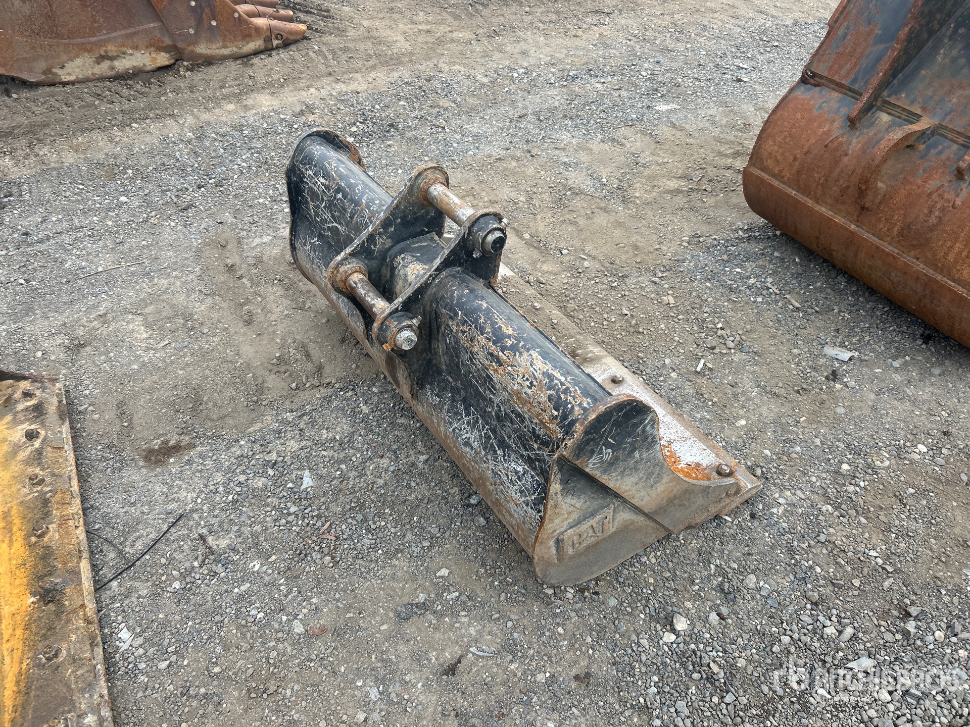 Caterpillar 48 IN CLEANUP