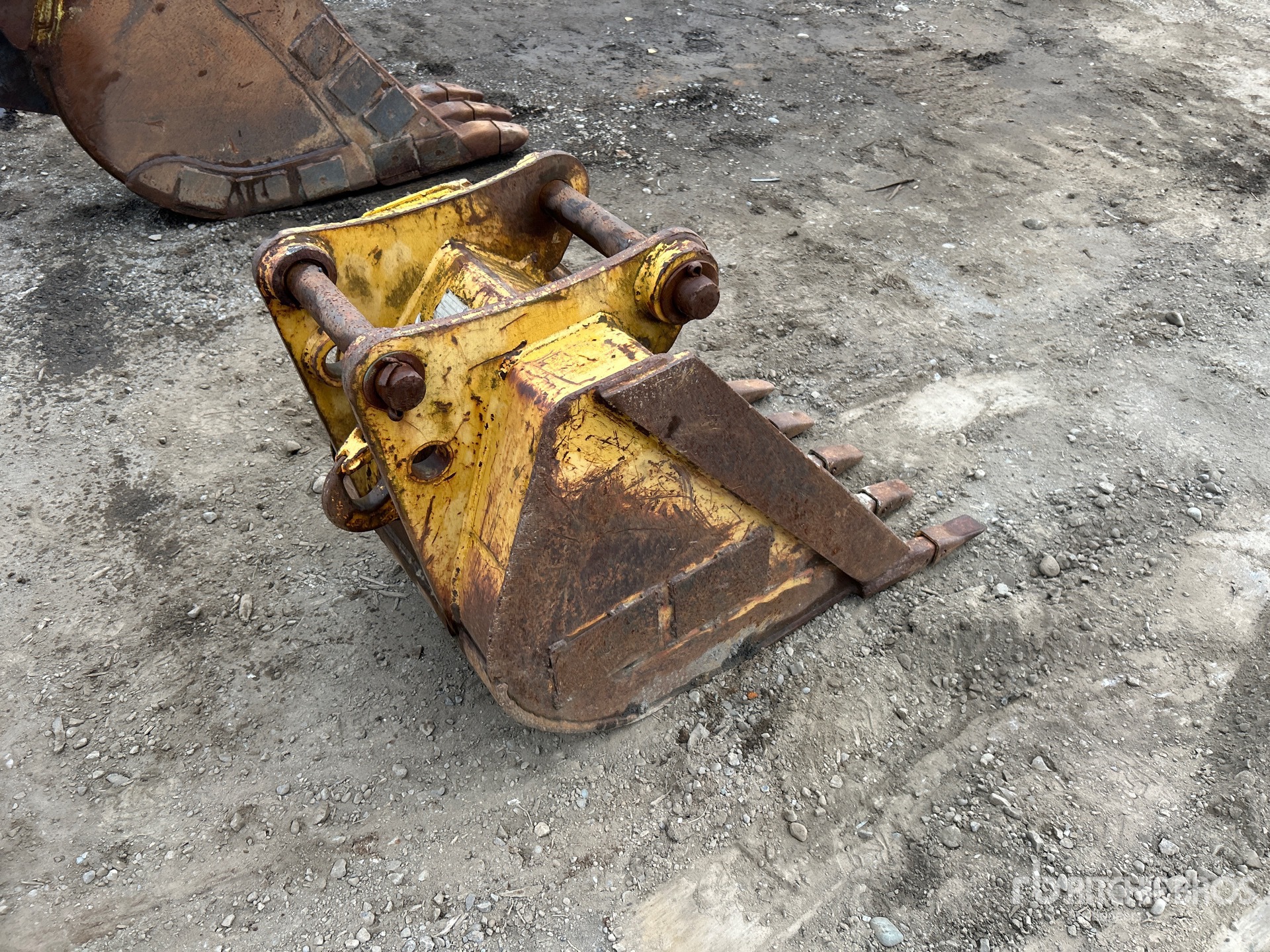 Caterpillar 24 IN DIGGING - FITS CAT 416C