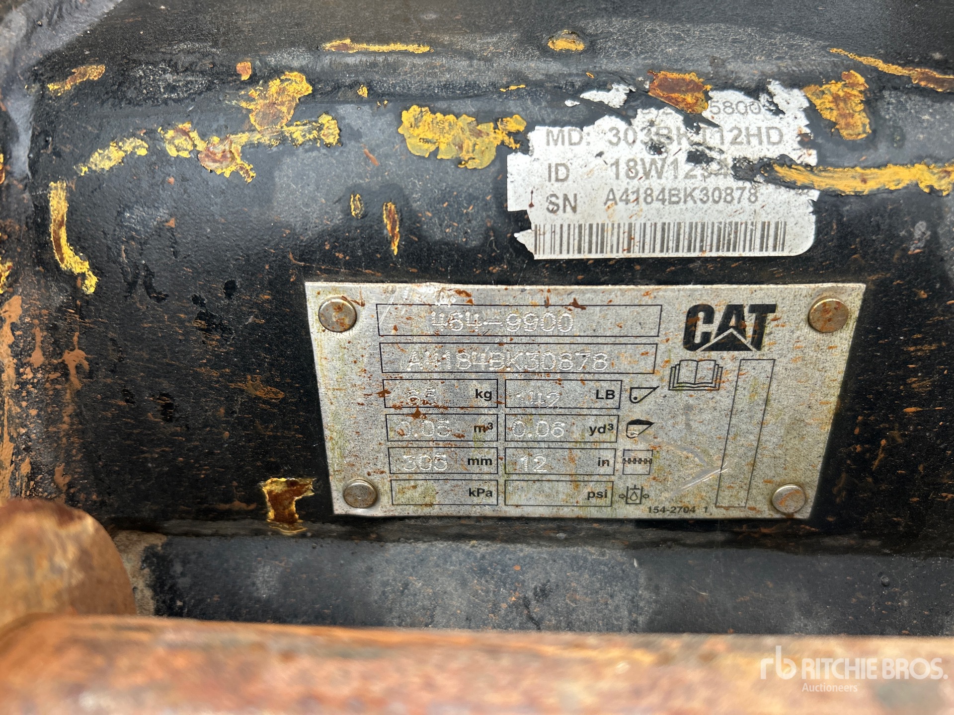 Caterpillar 12 IN 0.06 CYD DIGGING
