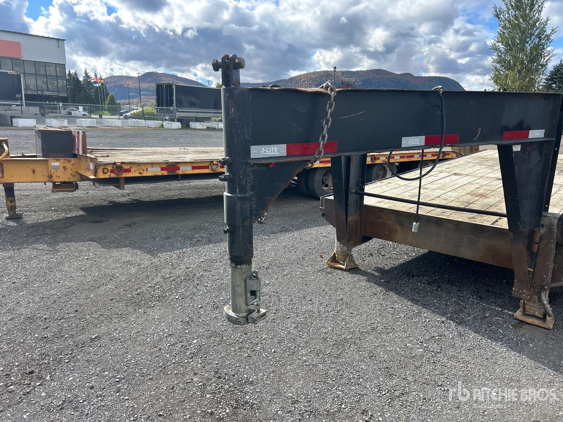 2003 Kerr B24F