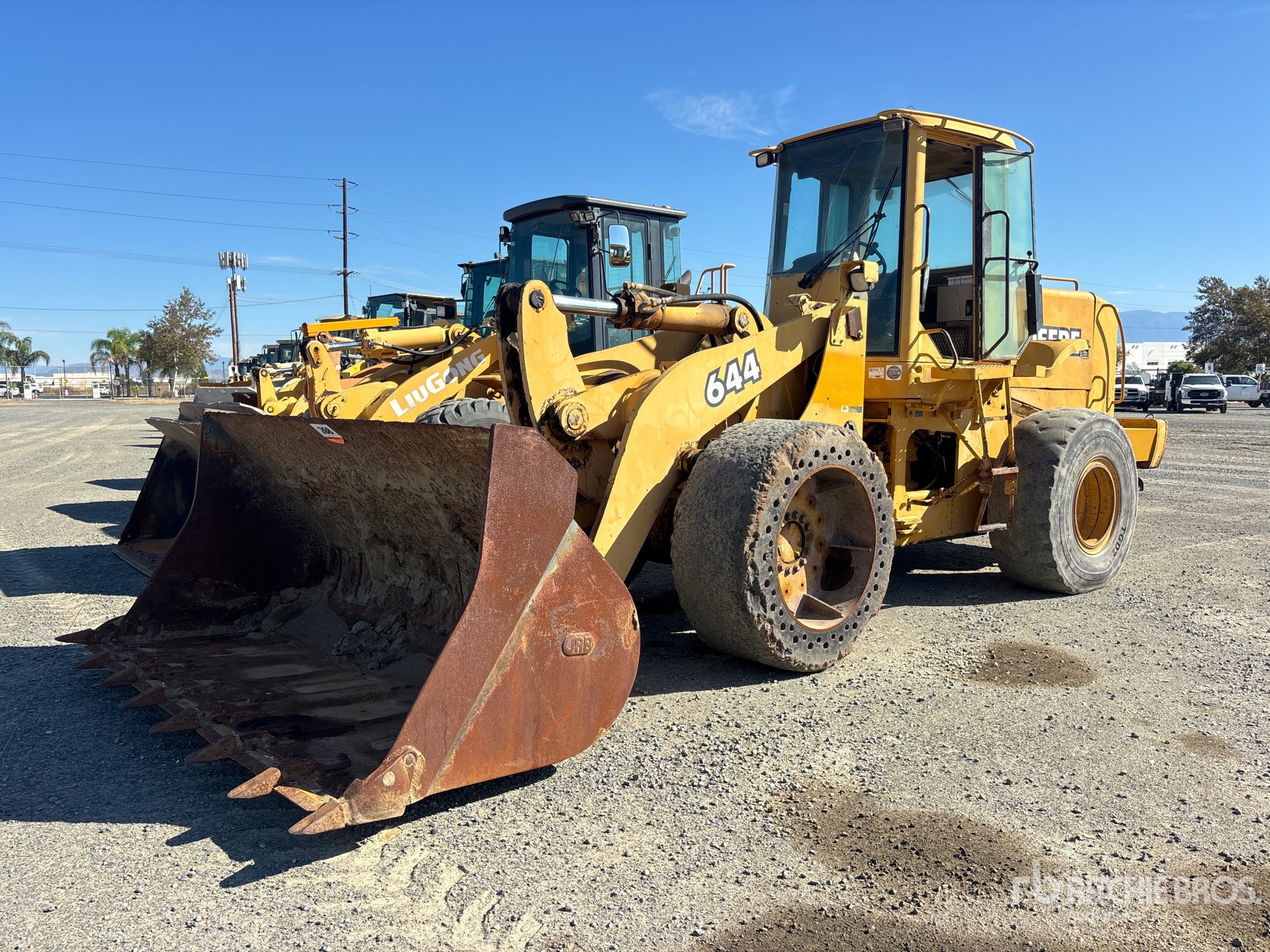 Photo of 1999 John Deere 644H