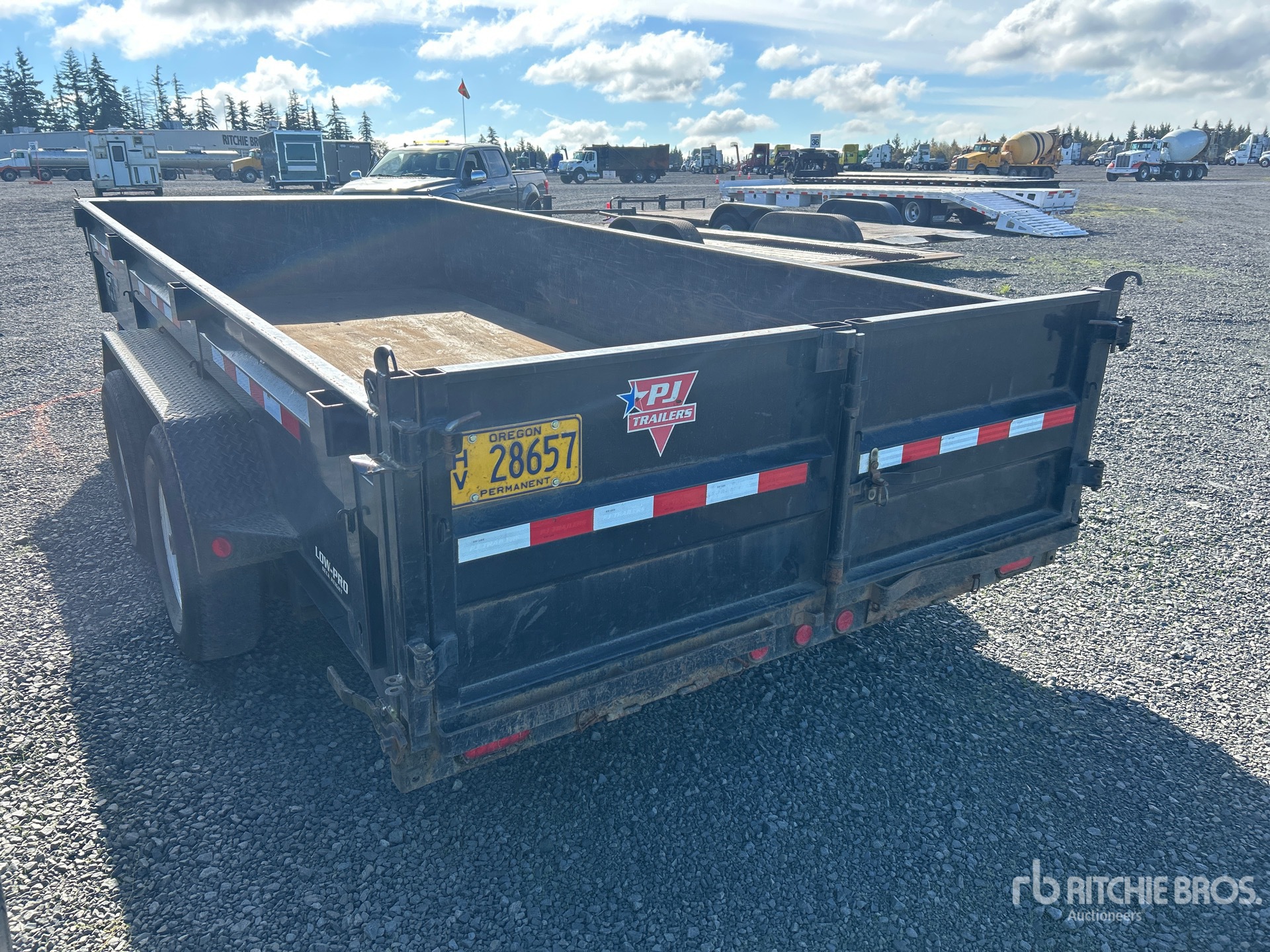 2019 Pj Trailers 16 FT T/A