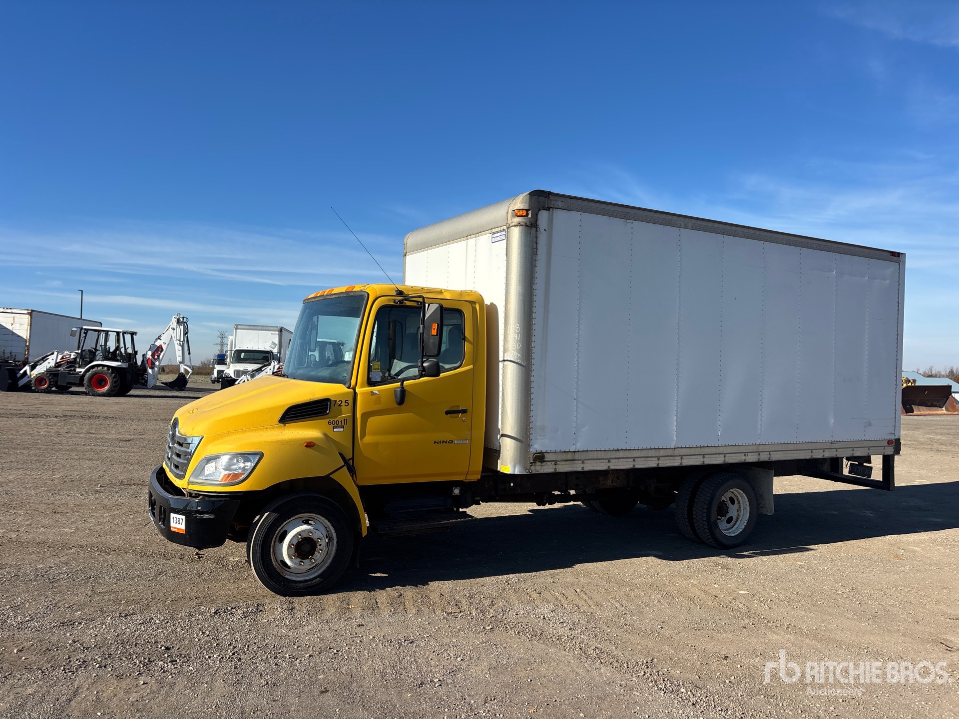Photo of 2007 Hino 185