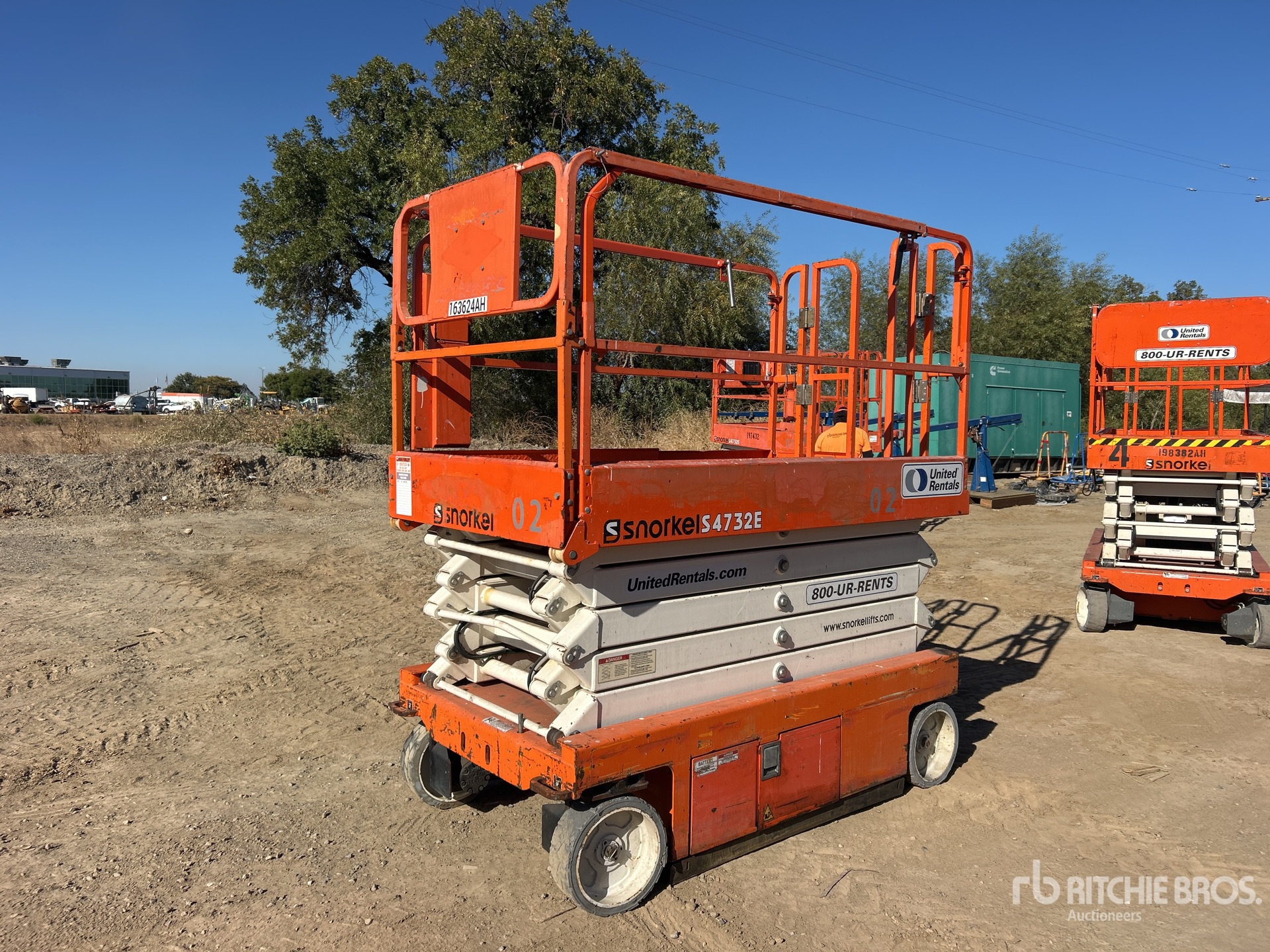 2015 Snorkel S4732E