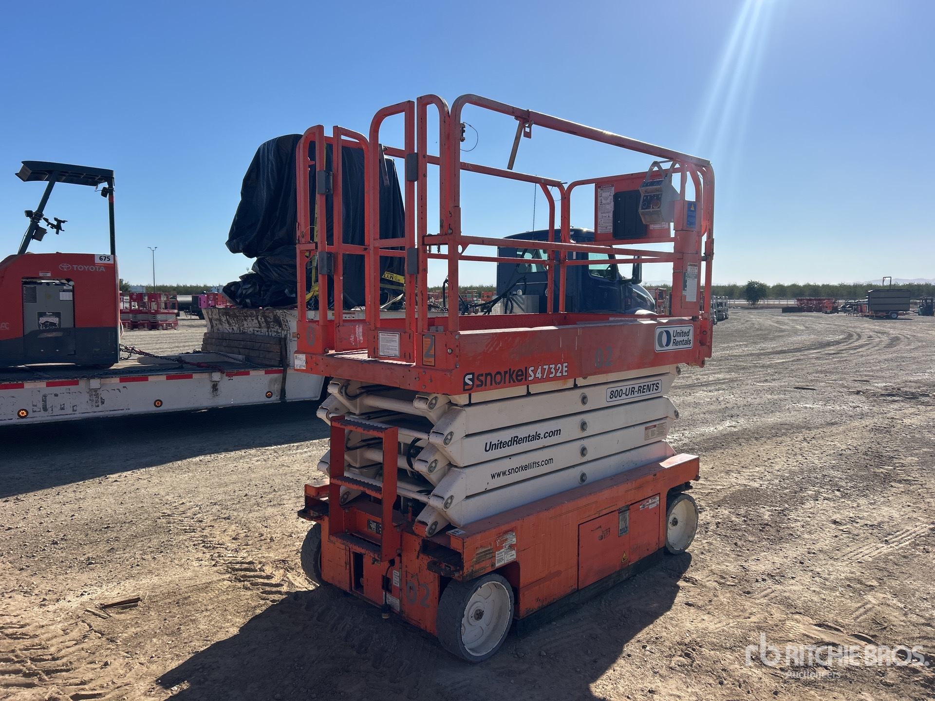 Photo of 2015 Snorkel S4732E