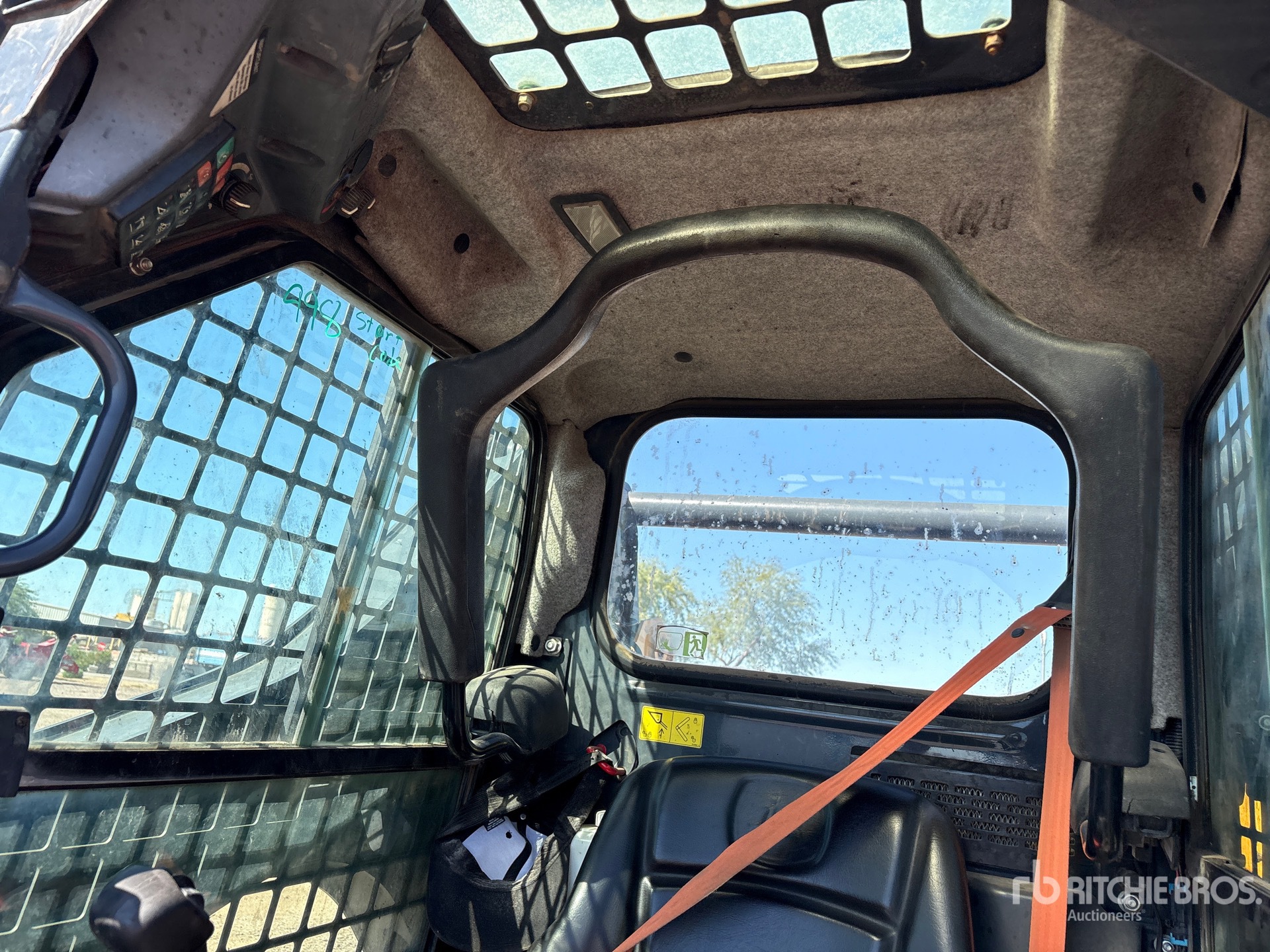 2019 John Deere 317G