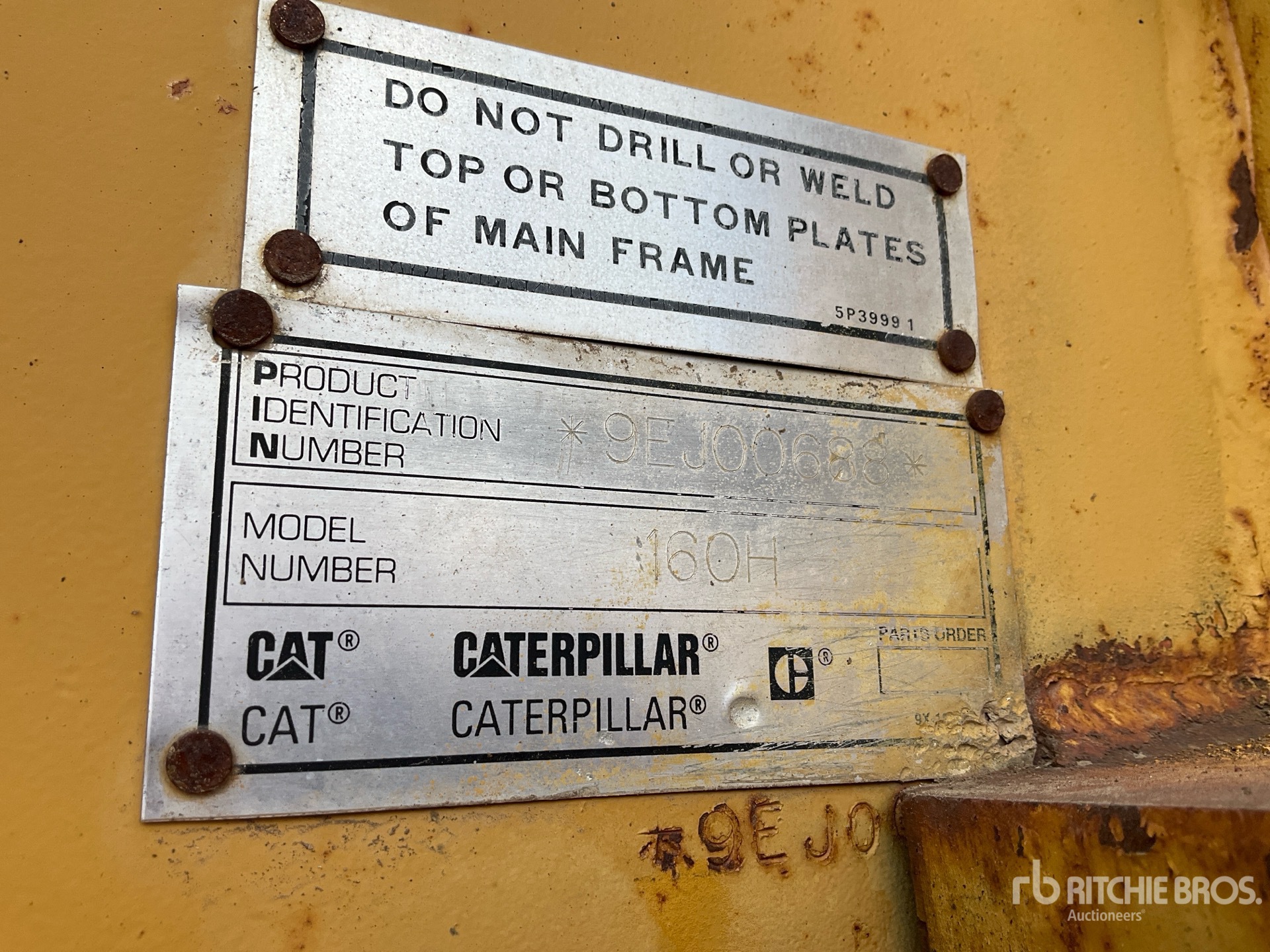 1998 Caterpillar 160H
