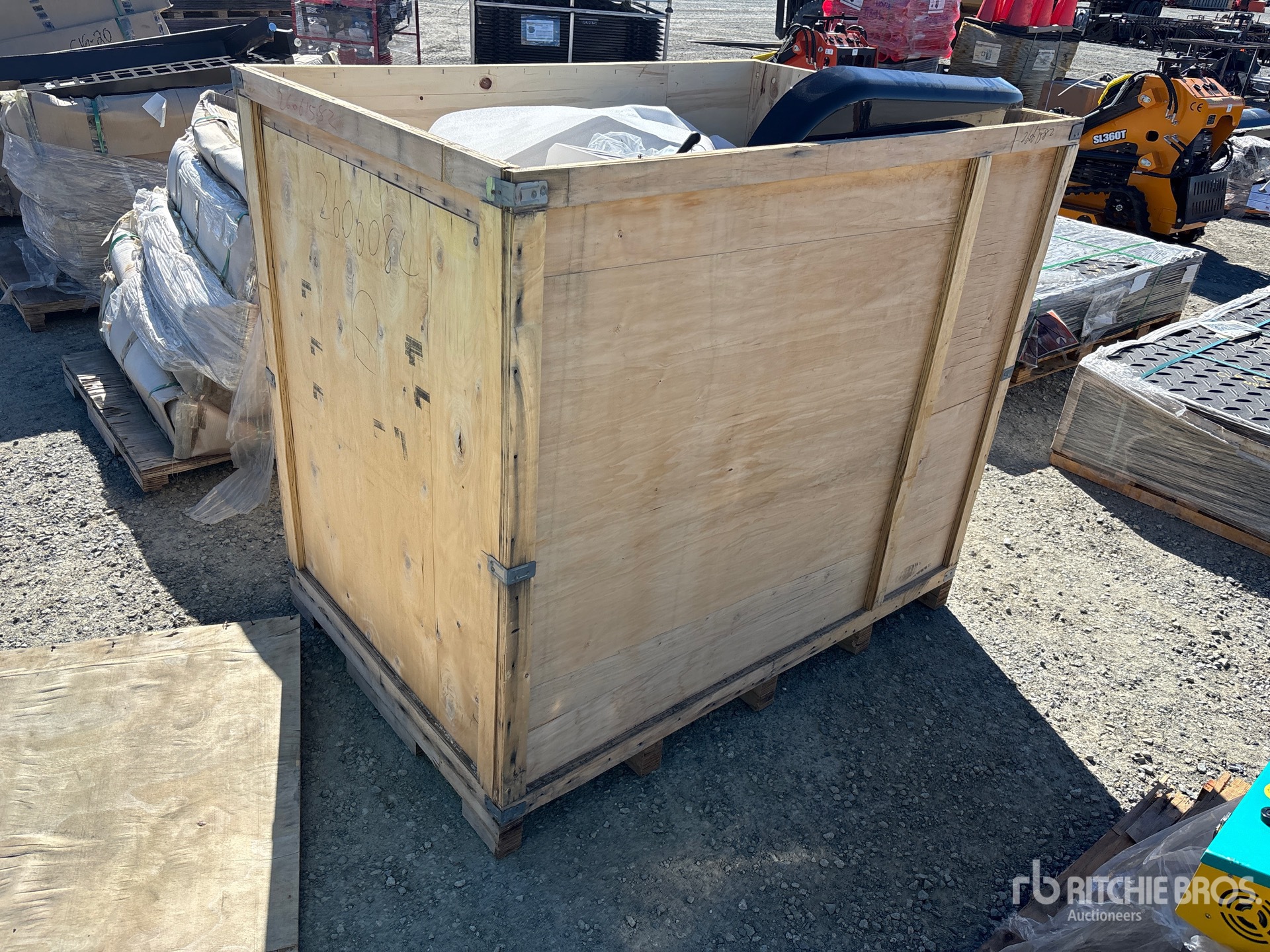 Photo of 2025 MACHPRO 319-WHITE-BLT