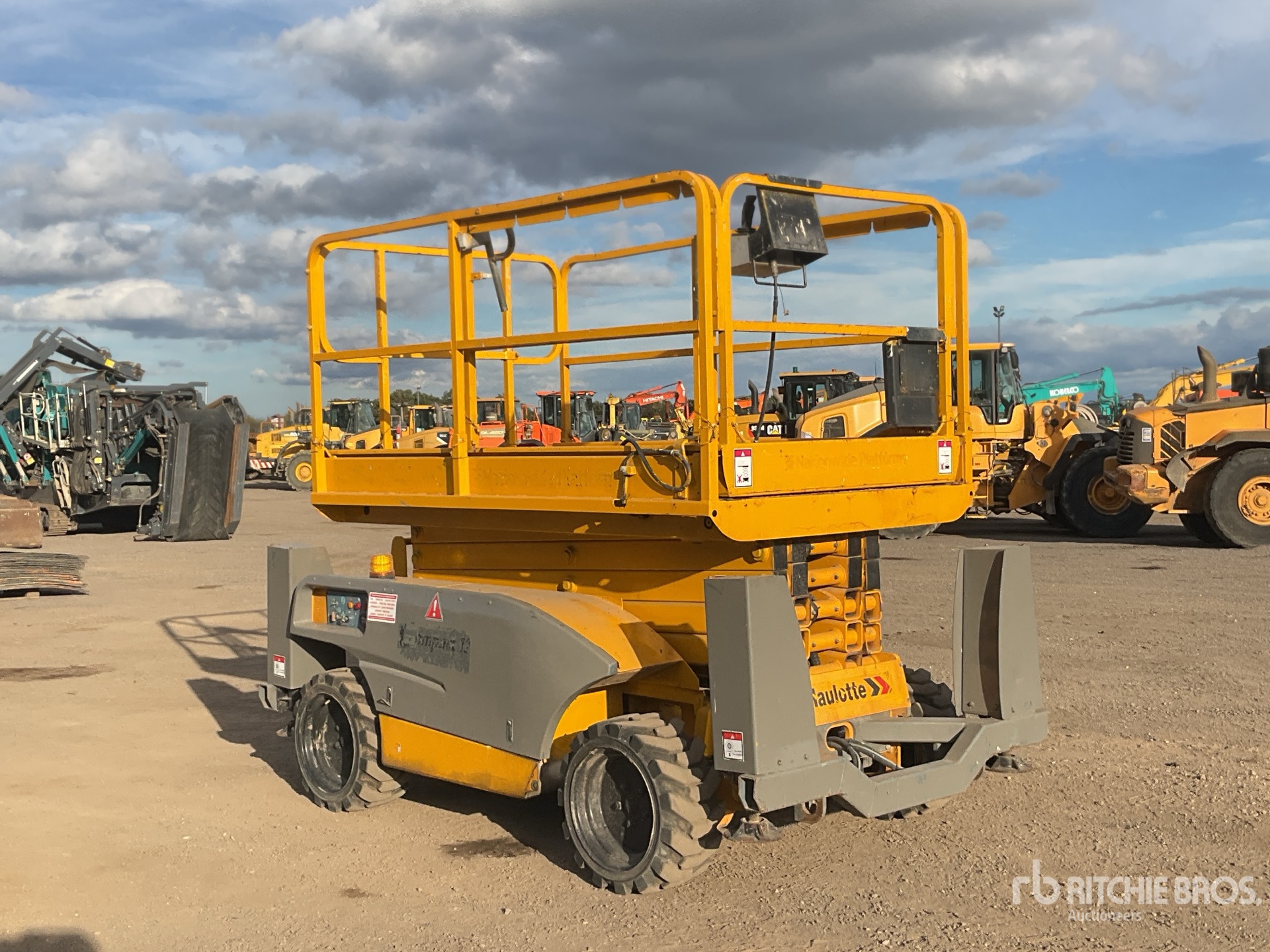 2014 Haulotte COMPACT 12DX